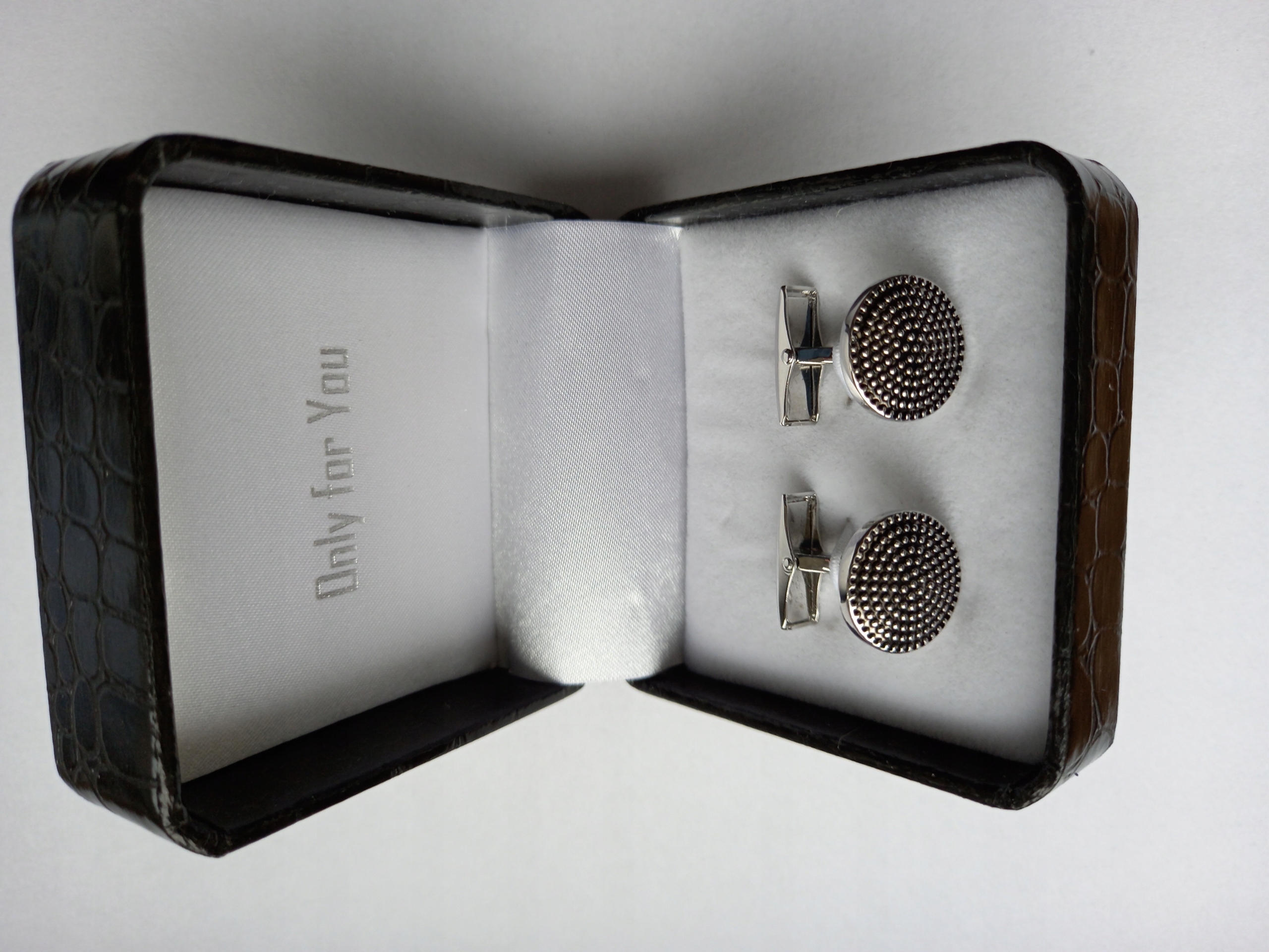 Stylové stříbrné manžetové knoflíčky na košili Štít