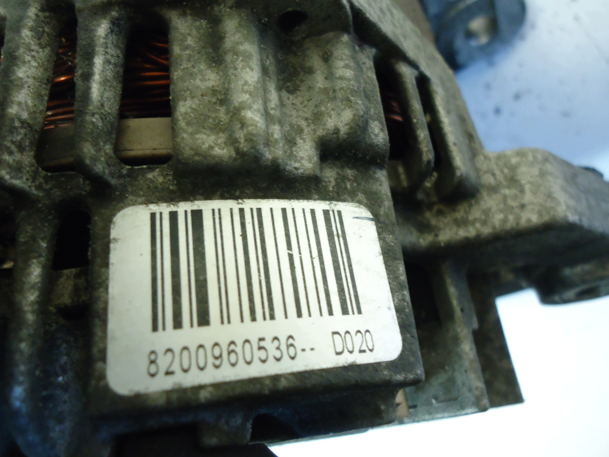 RENAULT LAGUNA III 2.0DCI M9R ALTERNATOR 8200960536