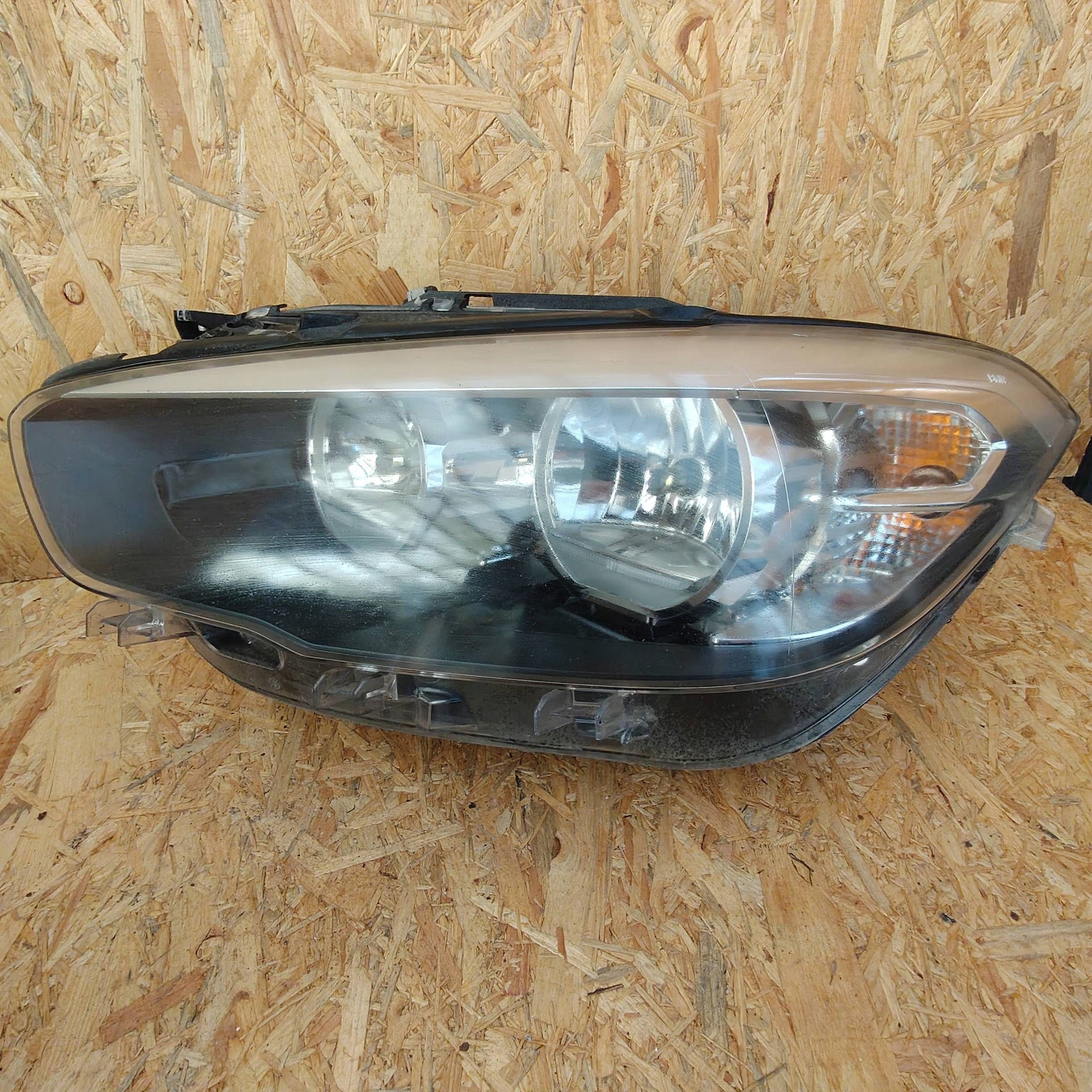 BMW 1 F20 F21 2018 front side left light front LCI