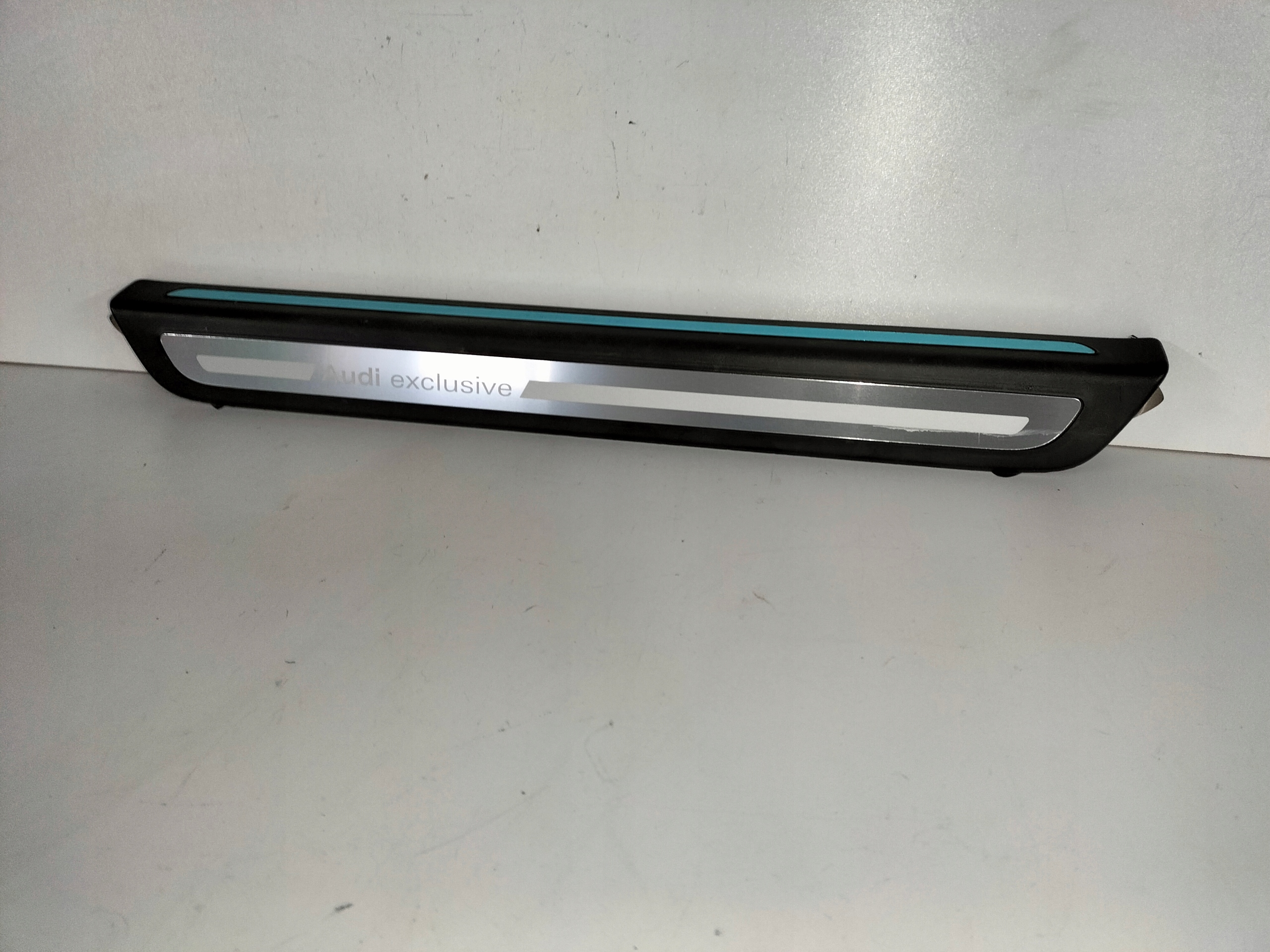 moulding cap for threshold front right AUDI Q5 08- EXCLUSIVE
