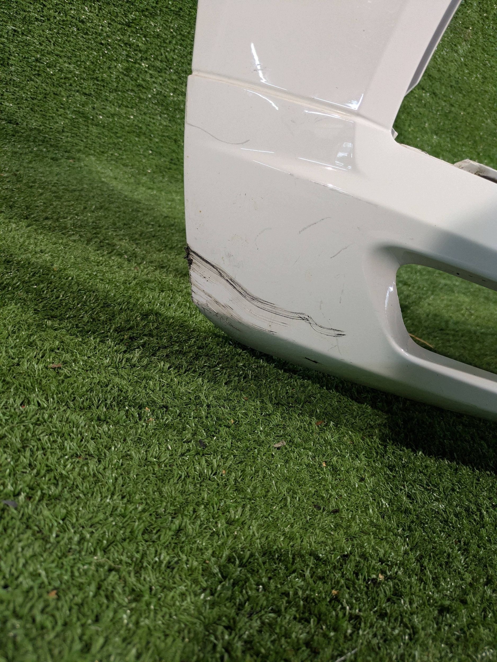 front bumper front VOLVO XC60 II 17- R-design NR.Z9674