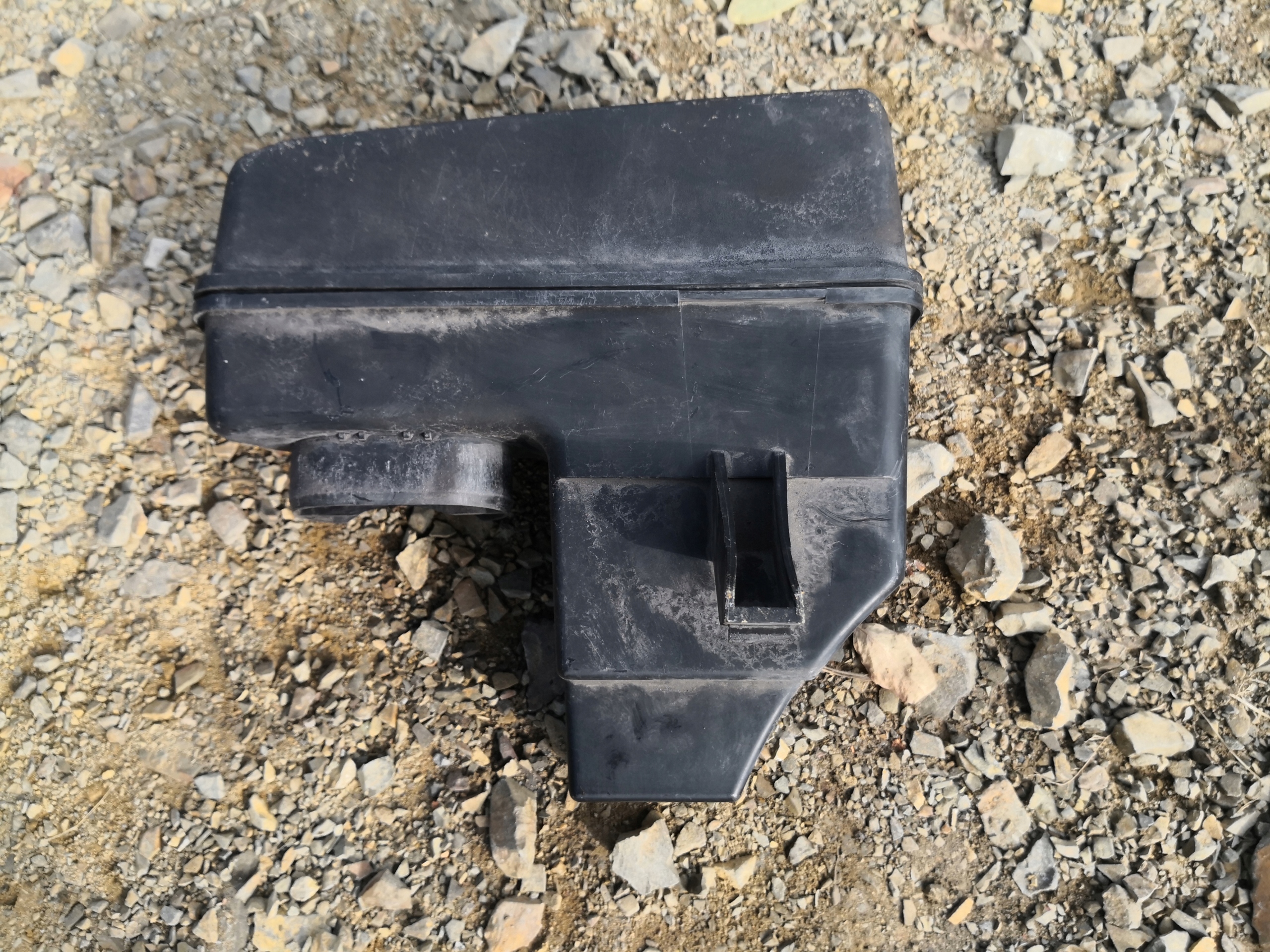 REZONATOR luft VOLVO S80 4.4 V8 30741578