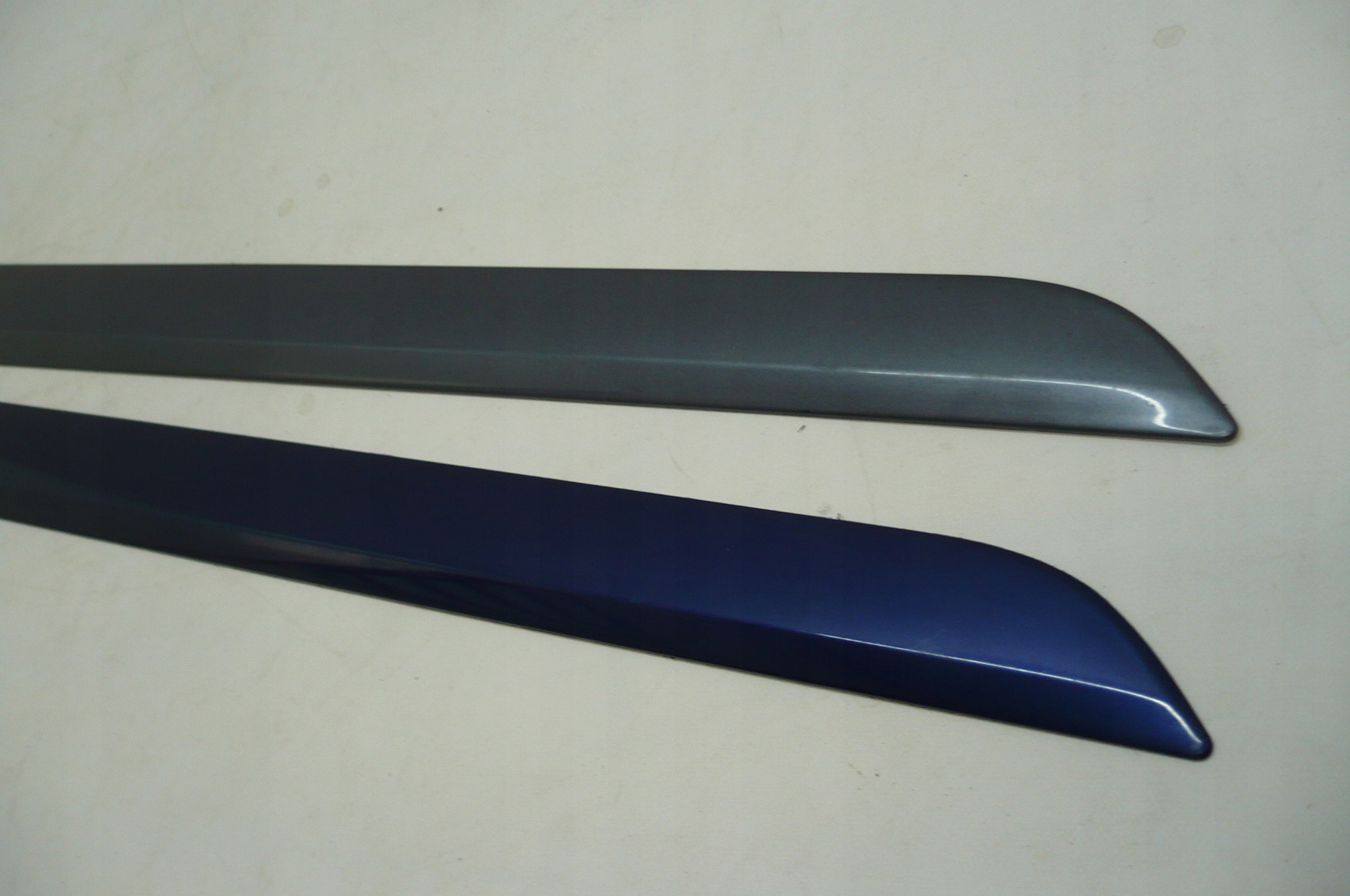 OPEL ASTRA H III 3 moulding door right front