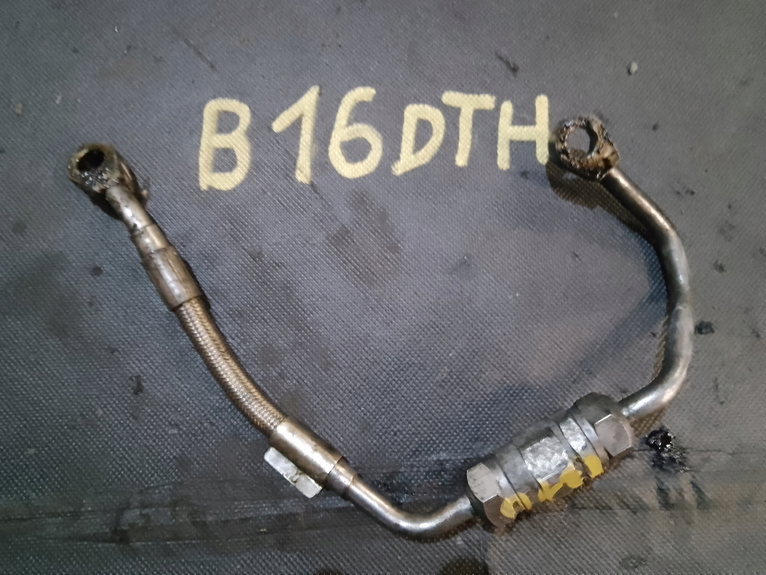 ÖLLEITUNG TURBO OPEL ASTRA J 1.6 55484595