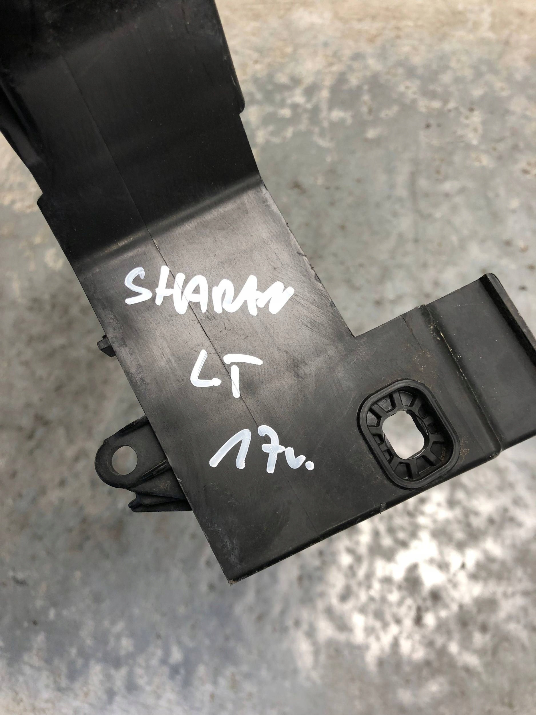 bumper bracket left rear part VW SHARAN 7N0807393A