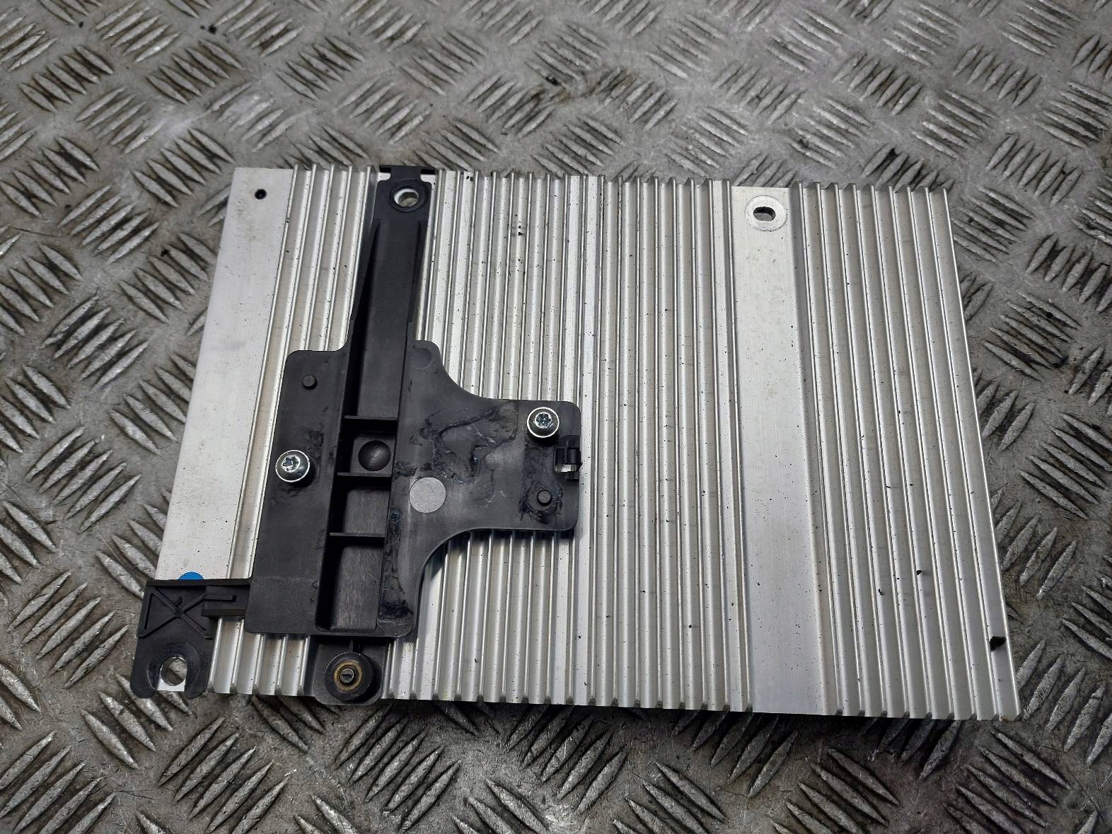 amplifier AUDIO VOLVO S40 II 30679537