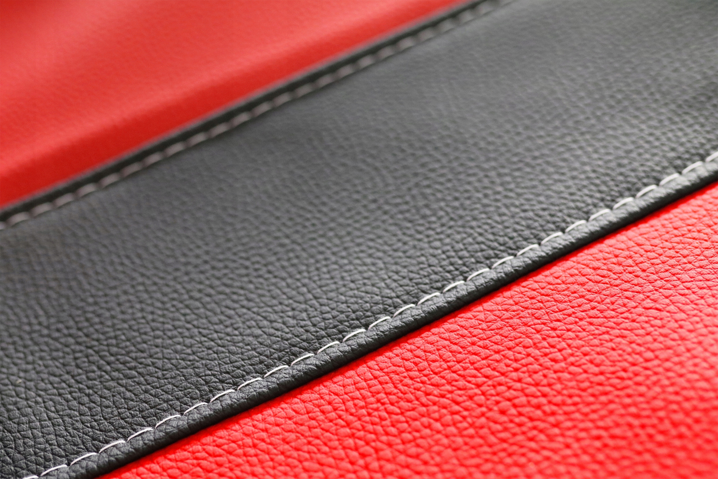 SKÓRZANE KOSZULKI POKROWCE SAMOCHODOWE NA FOTELE Producent Pok-ter