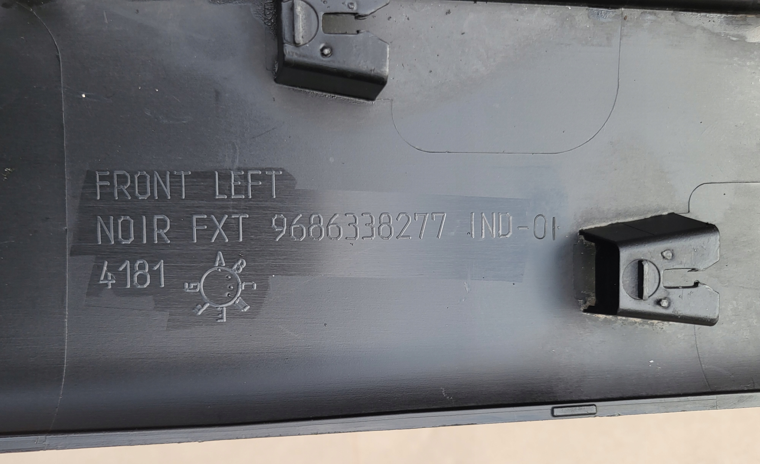 moulding Z door cap left front CHROM CITROEN C3 PICASSO OE