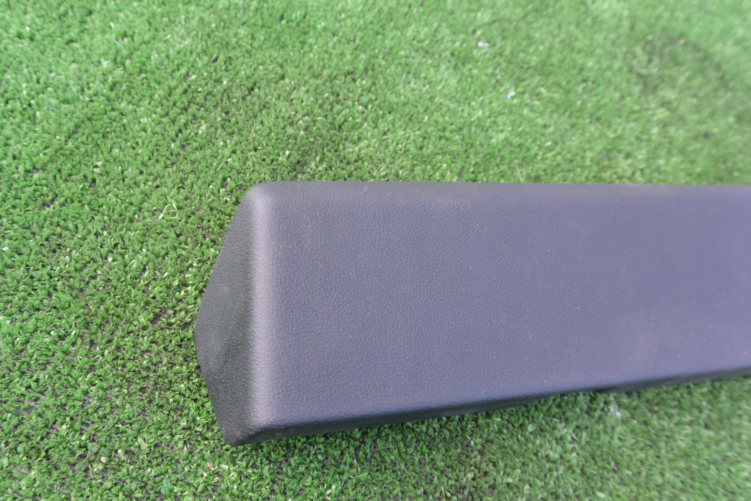 BLENDE ABDECKUNG DEKOR HANDSCHUHFACH TESLA MODEL S 12-16 EU