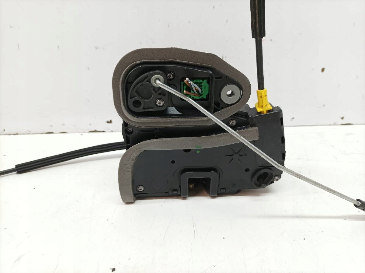 lock door rear part left KOMBI Opel Astra V (2015-2022) K