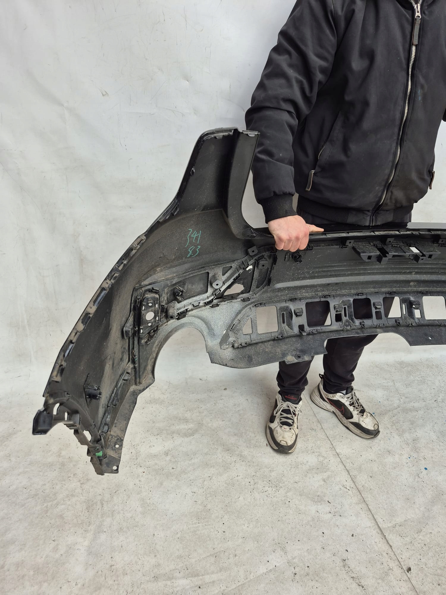 LYNK&CO 01 17- bumper rear part rear PDC 8889410231