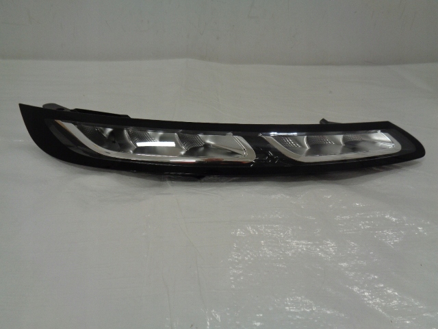 CITROEN C4 CACTUS езды днем led правая