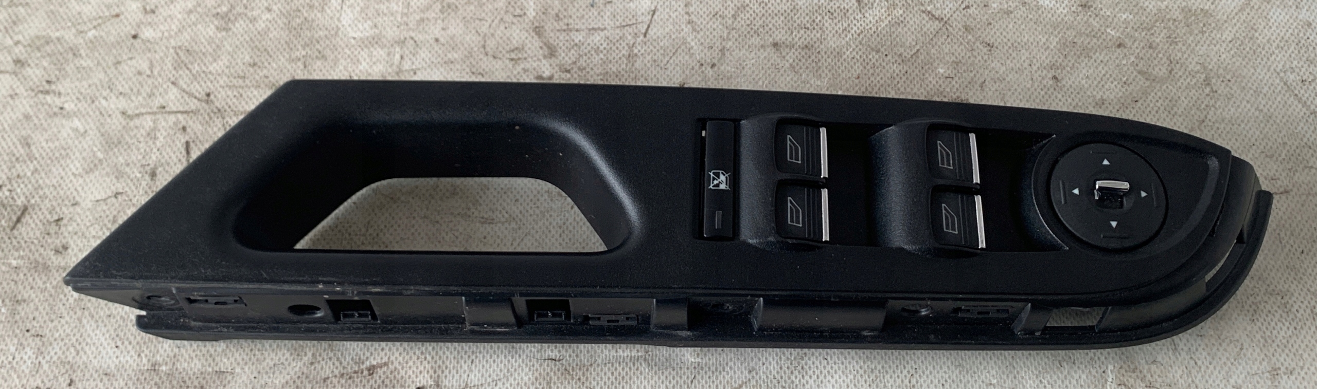 # PANEL okna zrcadel FORD B-MAX AM5T-14A132-AA