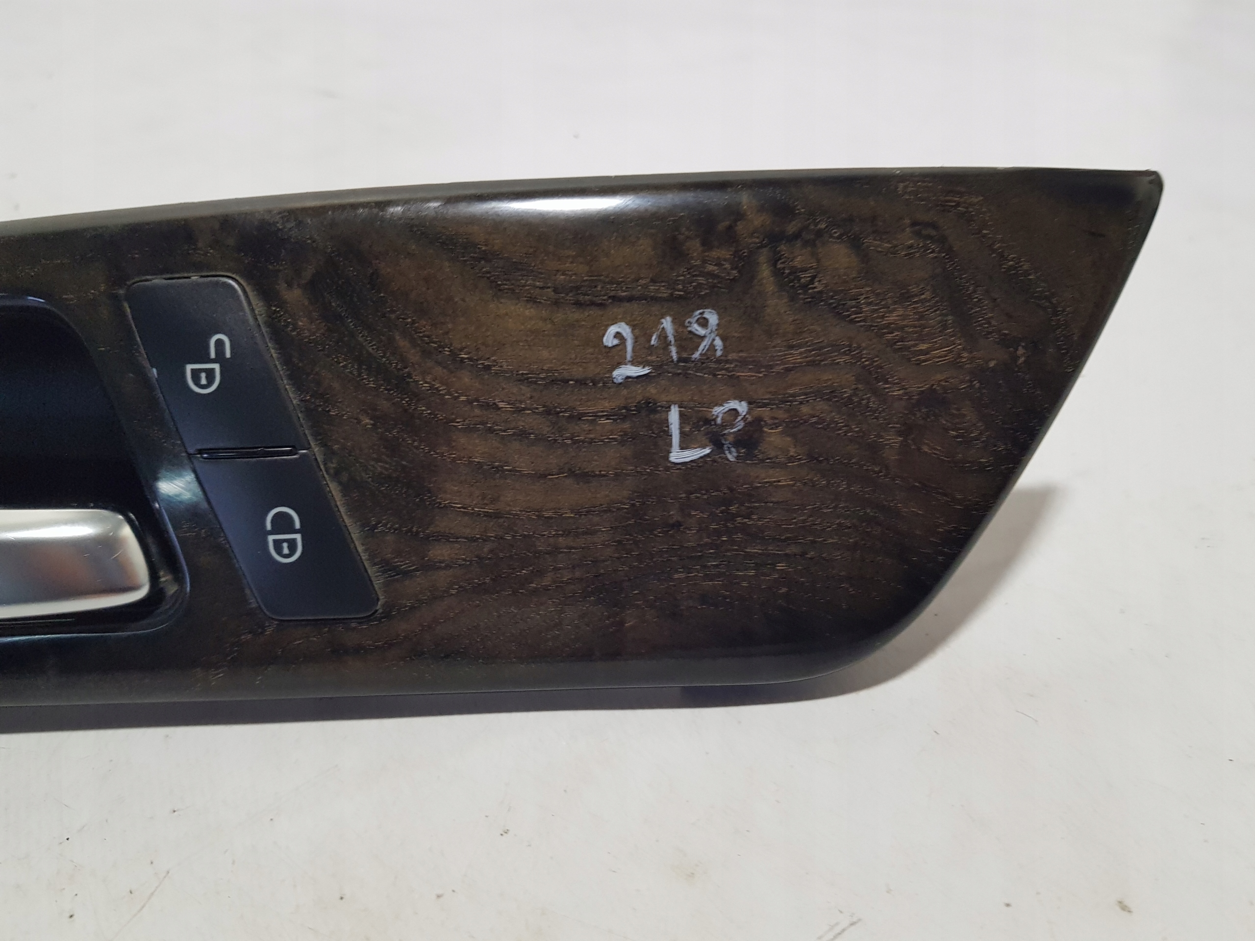 MERCEDES CLS W218 handle left front DEKOR moulding door 2187600161