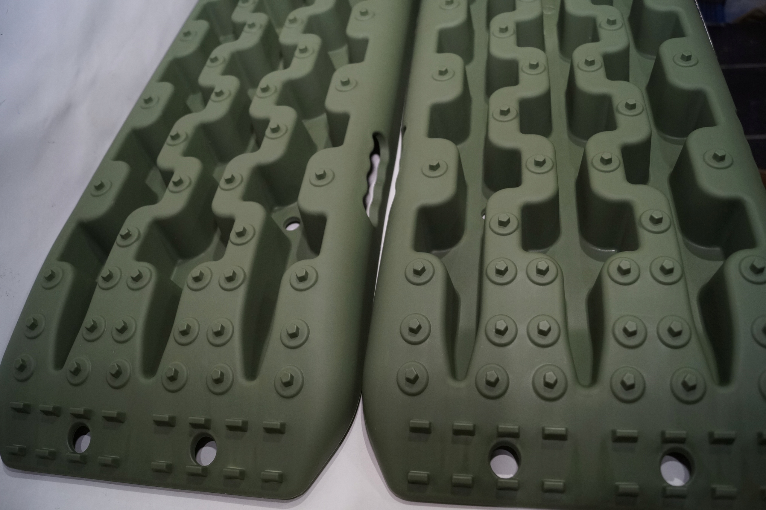 2x TRAPY PIASKOWE BŁOTNE 4x4 OFFROAD ZIELONE 103,5cm x 28,5cm Model GREEN