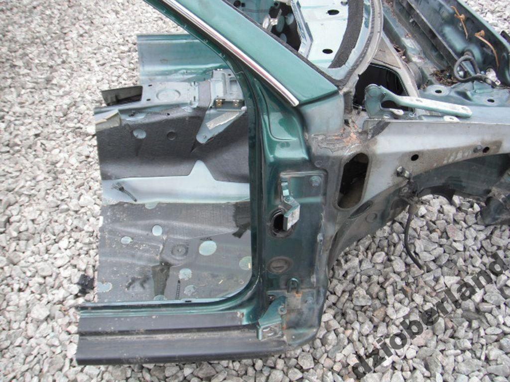 AUDI A4 B5 95-02 SŁUPEK PRZEDNI PRAWY + PRÓG