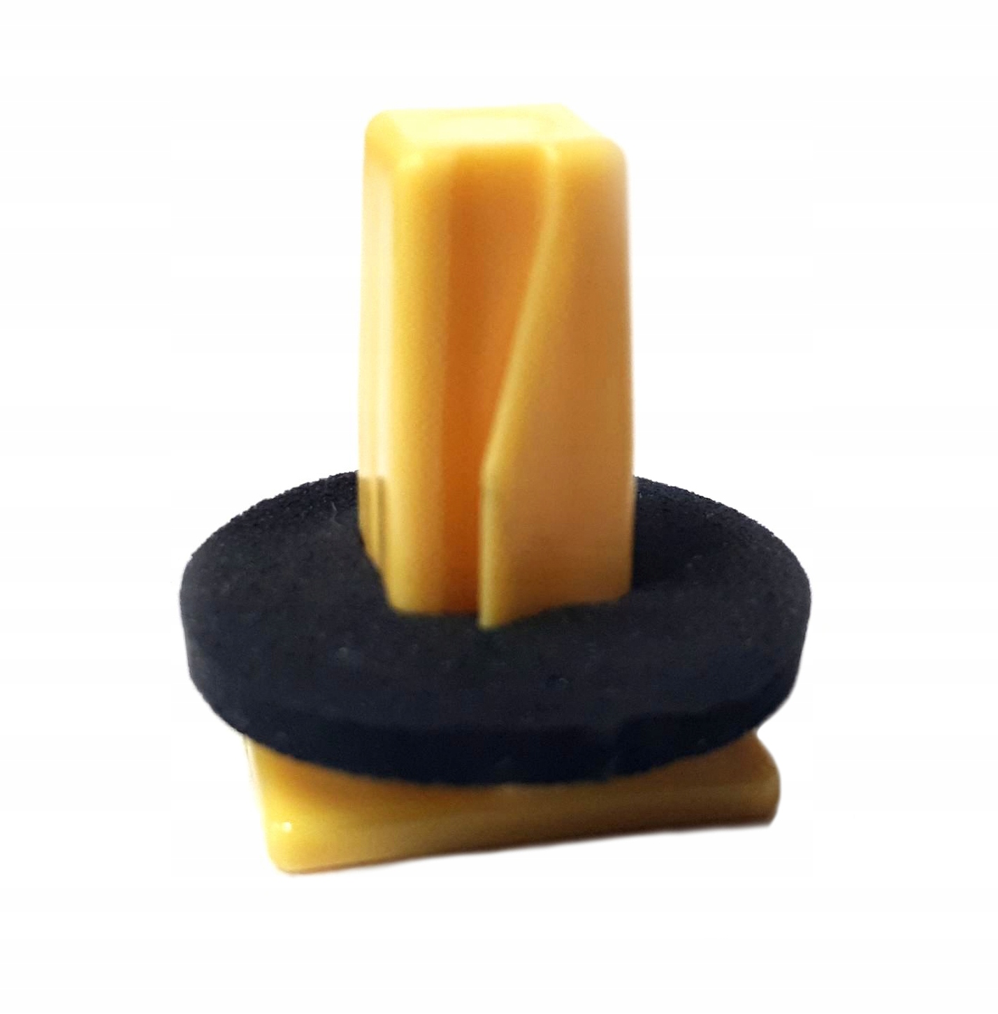 ВТУЛКА КЛИПСА ШИП ЗАЩЕЛКА БАМПЕРА HYUNDAI KIA