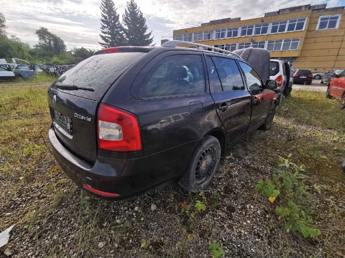 SKODA OCTAVIA шланг воды 2009 1.8л