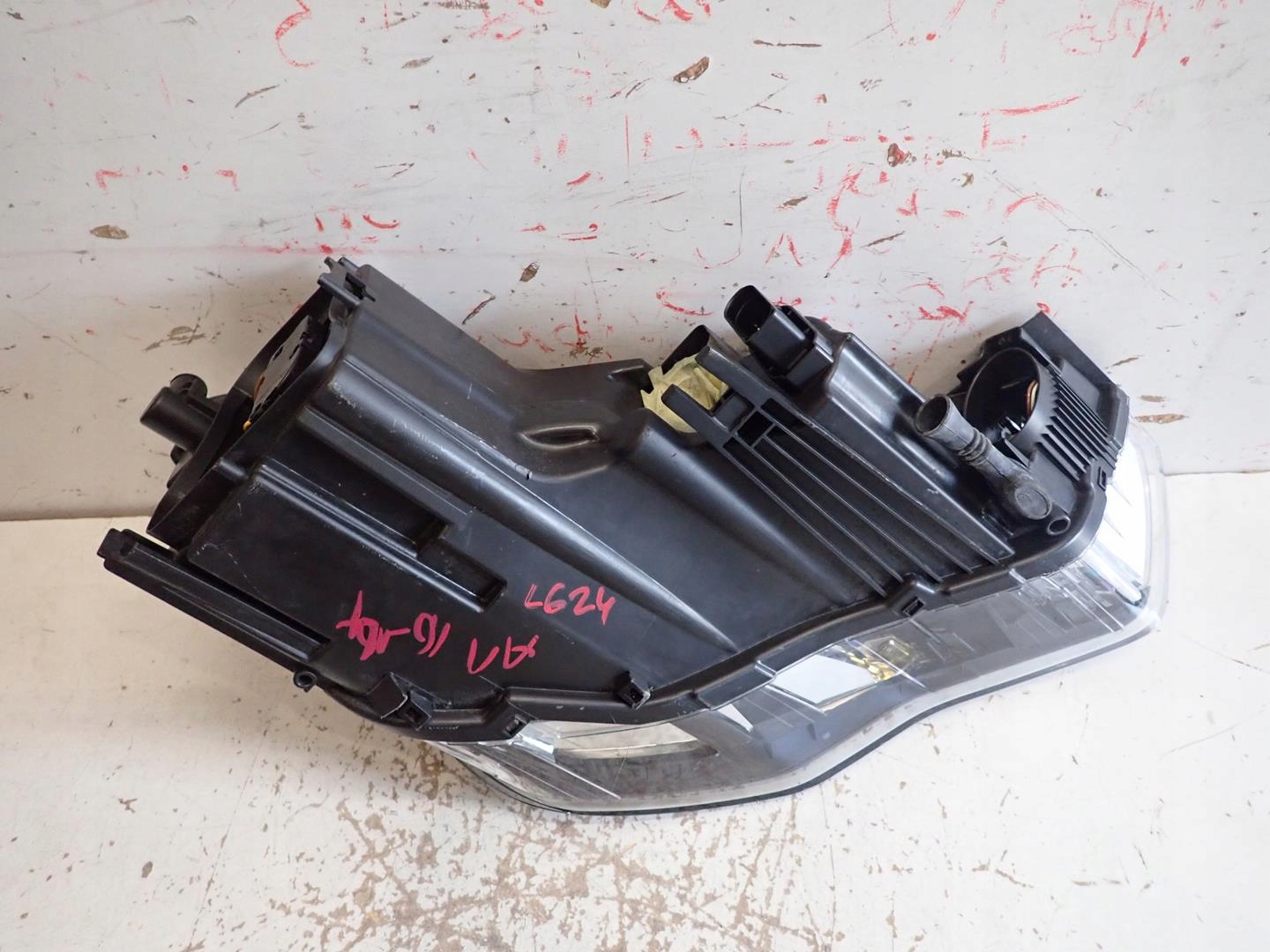 light front front left AUDI A1 2010-2014 8X0941003