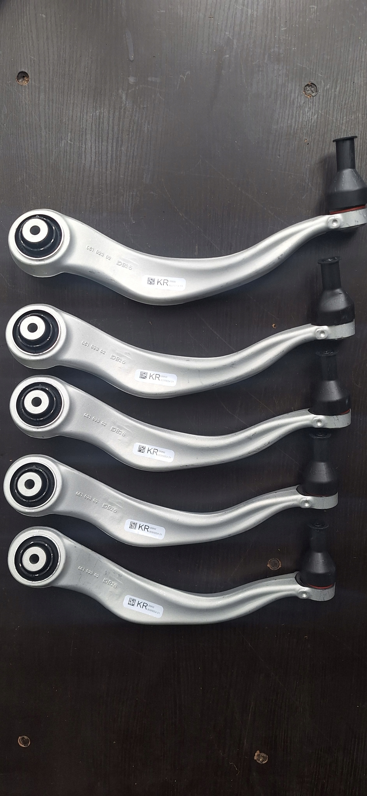 BMW serii 3 M3 G80 G20 Wahacz przedni prawy 8095654 Wahacz przedni prawy