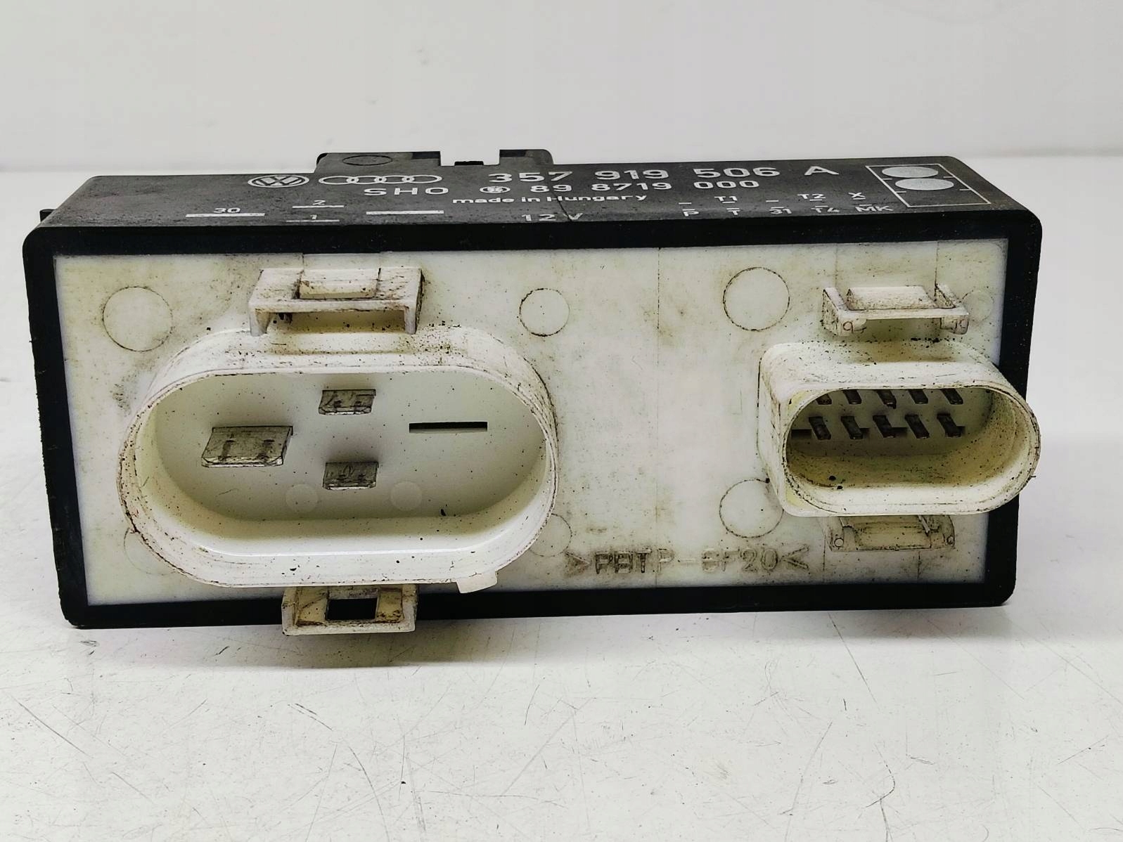 module control unit of fans Vw Golf III 1.6 MPI 357919506A