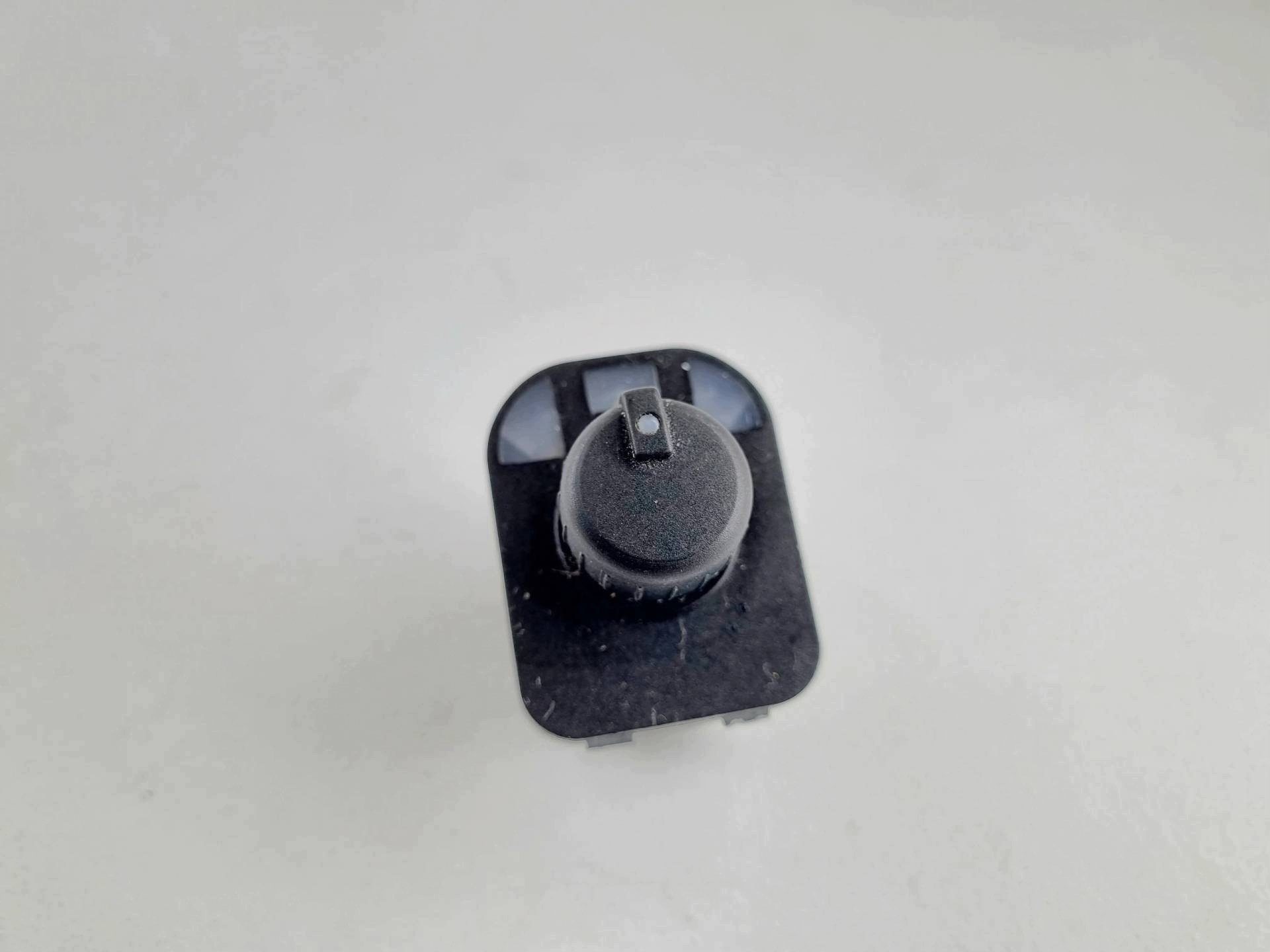 button control of mirrors bocznych Audi A3 8P 2003 8E0959565