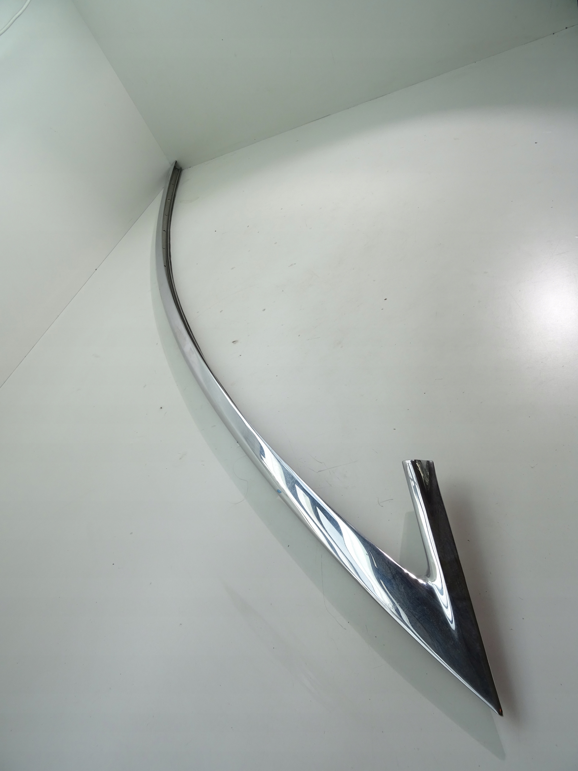 TESLA MODEL X LISTWA CHROM SŁUPKA A LEWA