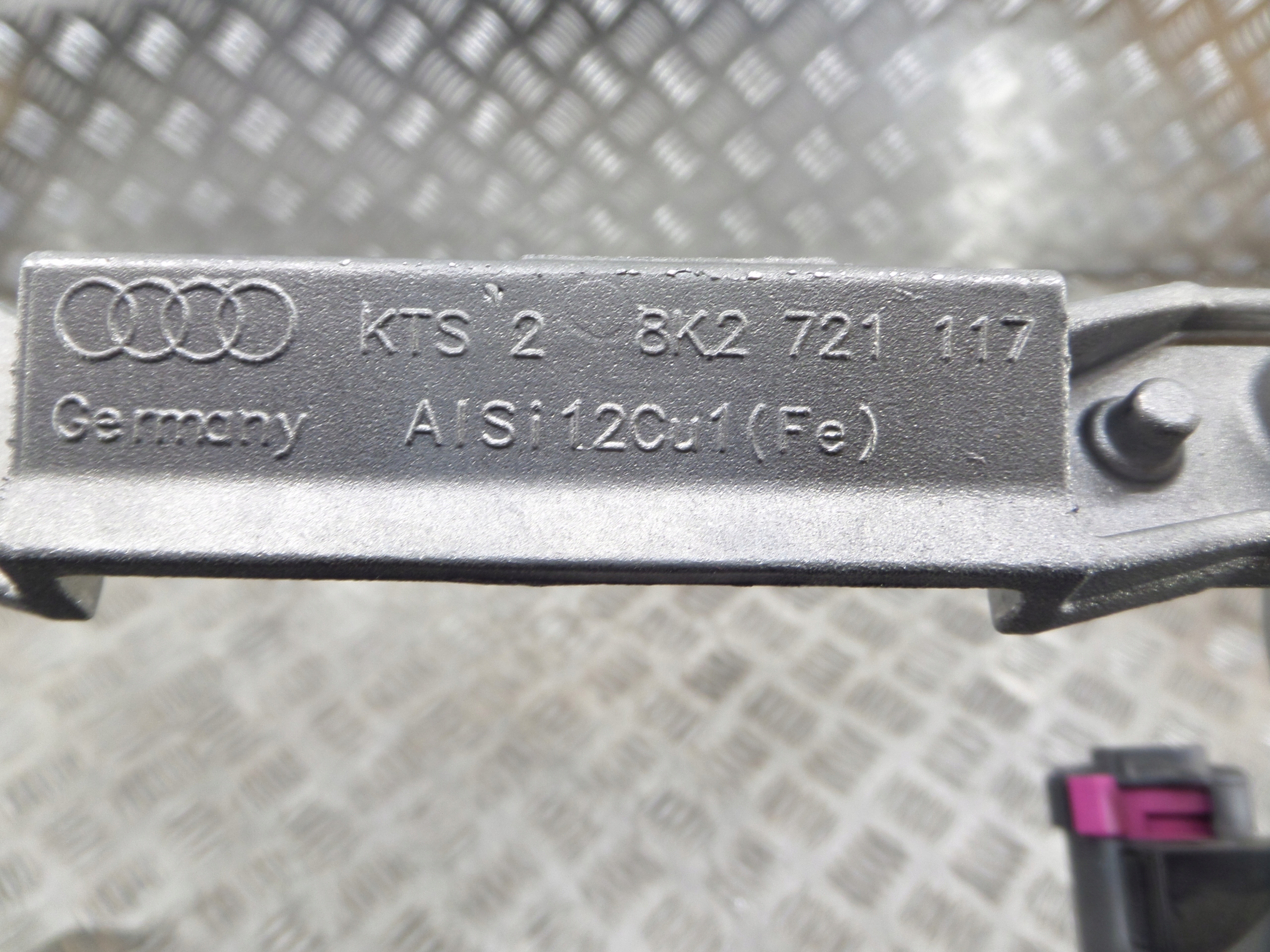 Support plaque Support pedalow 8K2721117 AUDI Q5