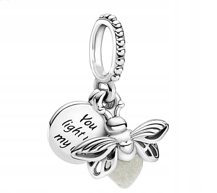 CHARMS ZAWIESZKA ŚWIETLIK ROBACZEK ŚWIECĄCY W CIEMNOŚCI SREBRO 925