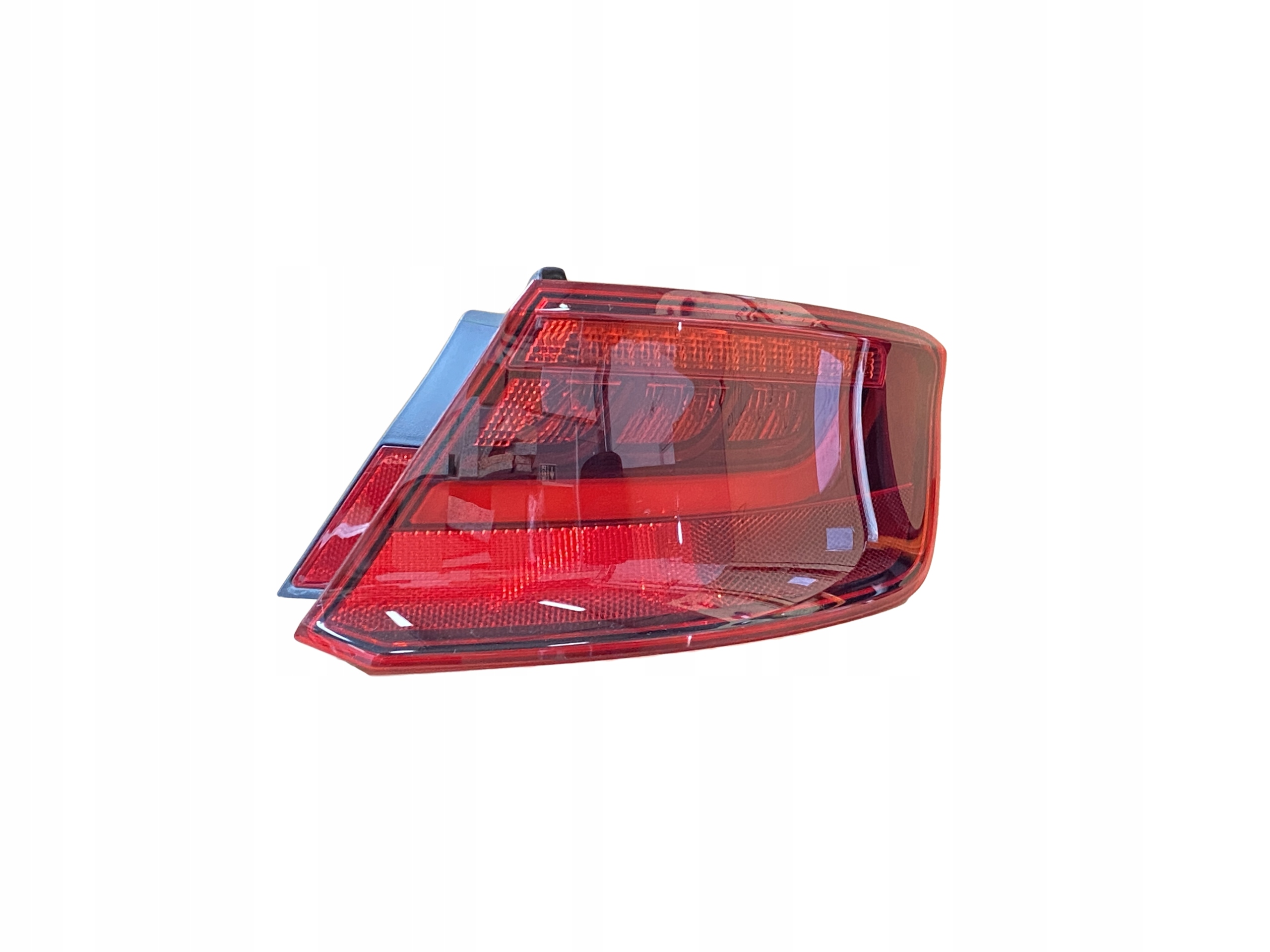 AUDI A3 8V SPORTBACK light right rear part 8V4945096D