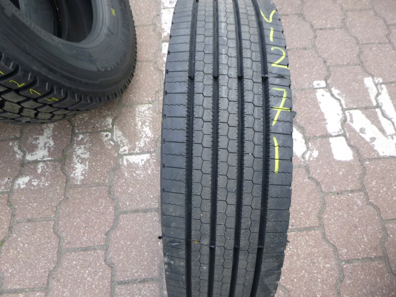 215 / 75R17,5 CROSSWIND cws20e 100% протектор