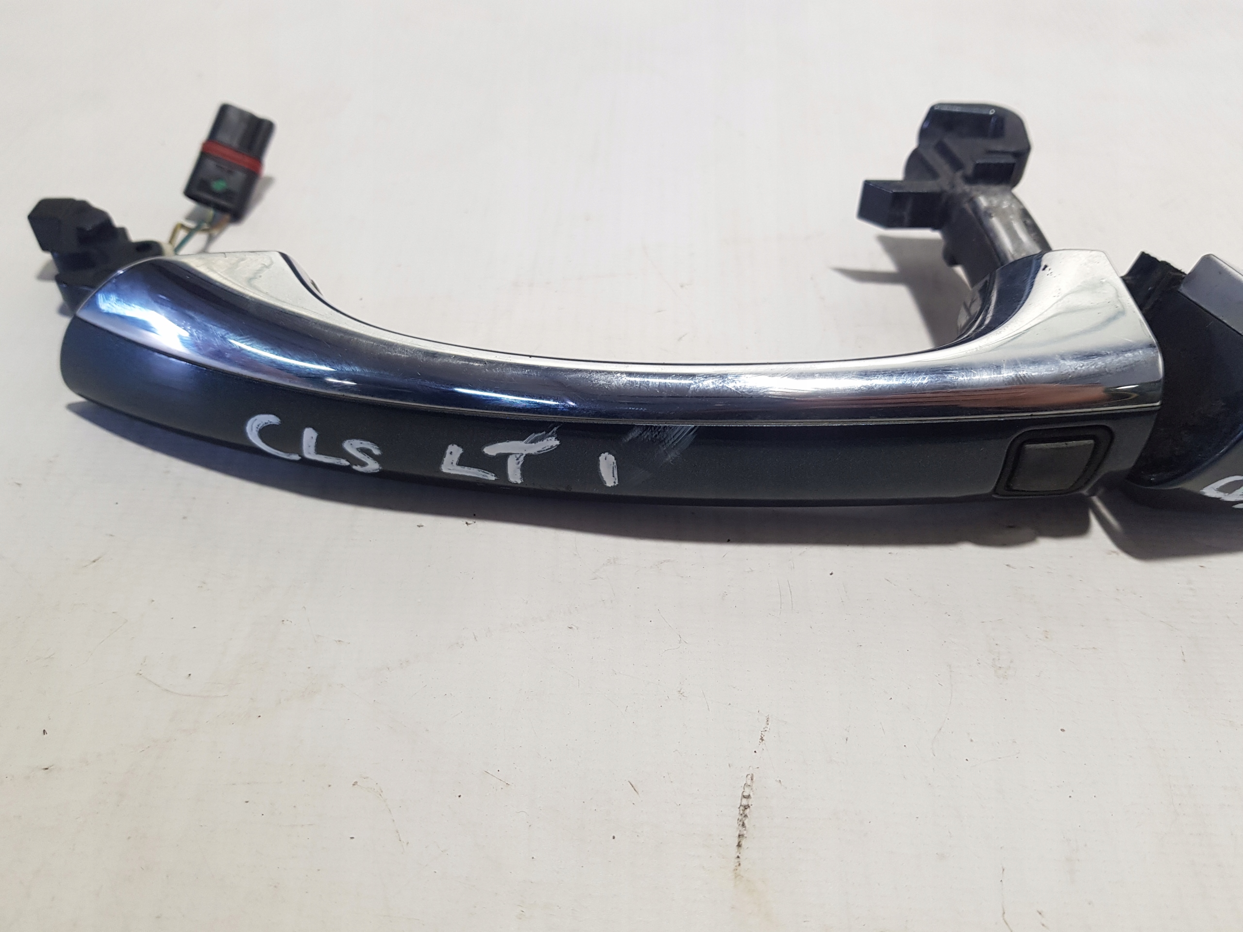 MERCEDES CLS W219 handle KEYLESS GO left rear part front