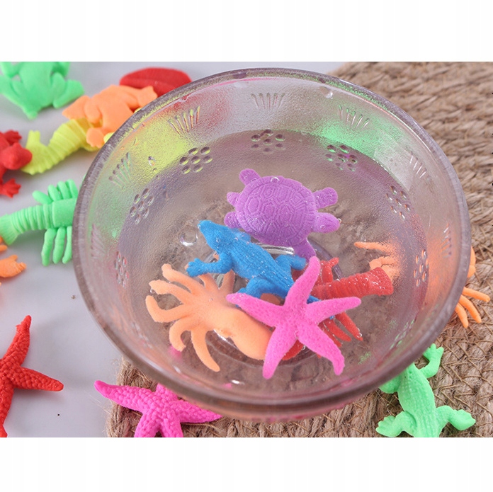 12x ZWIERZĘTA ROSNĄCE W WODZIE MAGICZNE WYKLUWAJĄCE DO KĄPIELI GRY PINIATA Wysokość produktu 1 cm