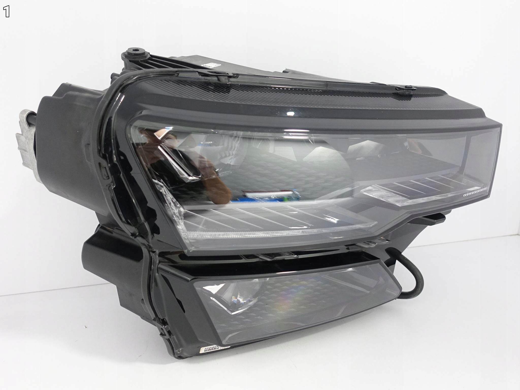 SKODA KAROQ 57B LIFT 22- light FULL LED CRYSTAL LIGHTING right EU