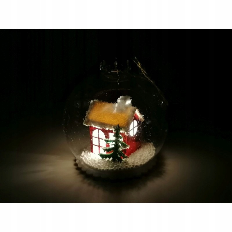 zawieszka bombka z domkiem led — 6