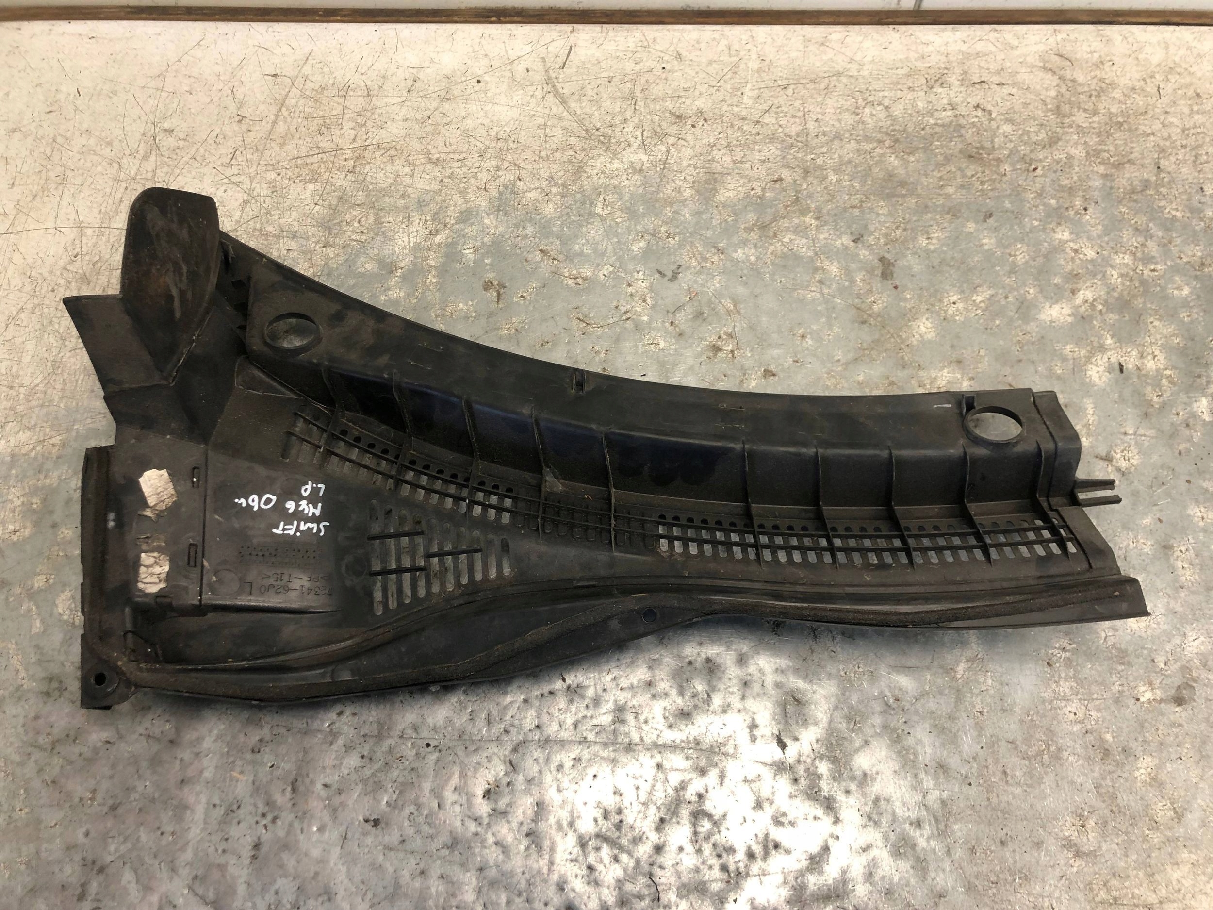 torpedo left SUZUKI SWIFT MK6 72341-62J0