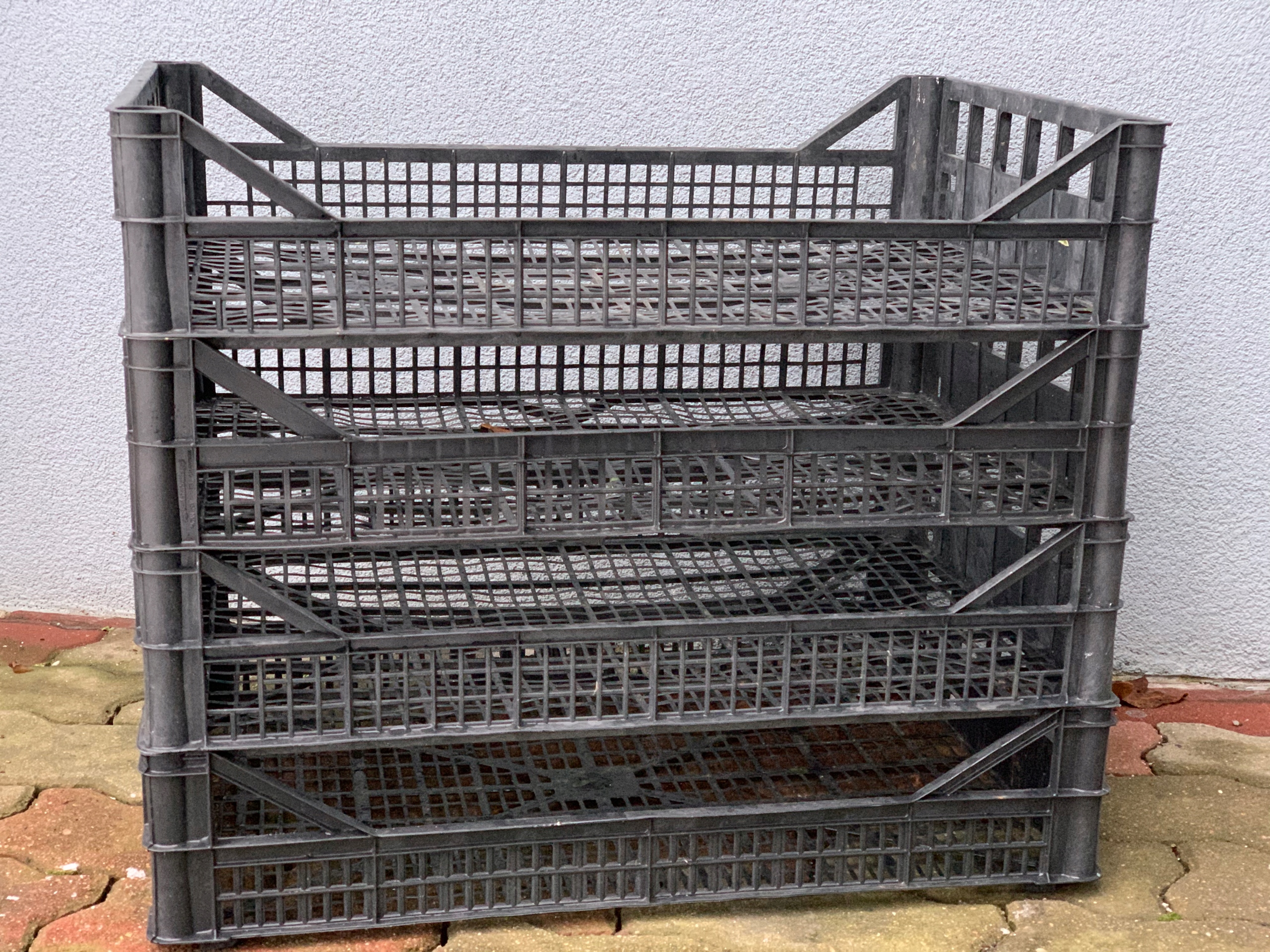 szkrzynka skrzynki pojemniki plastikowe 60x40x12