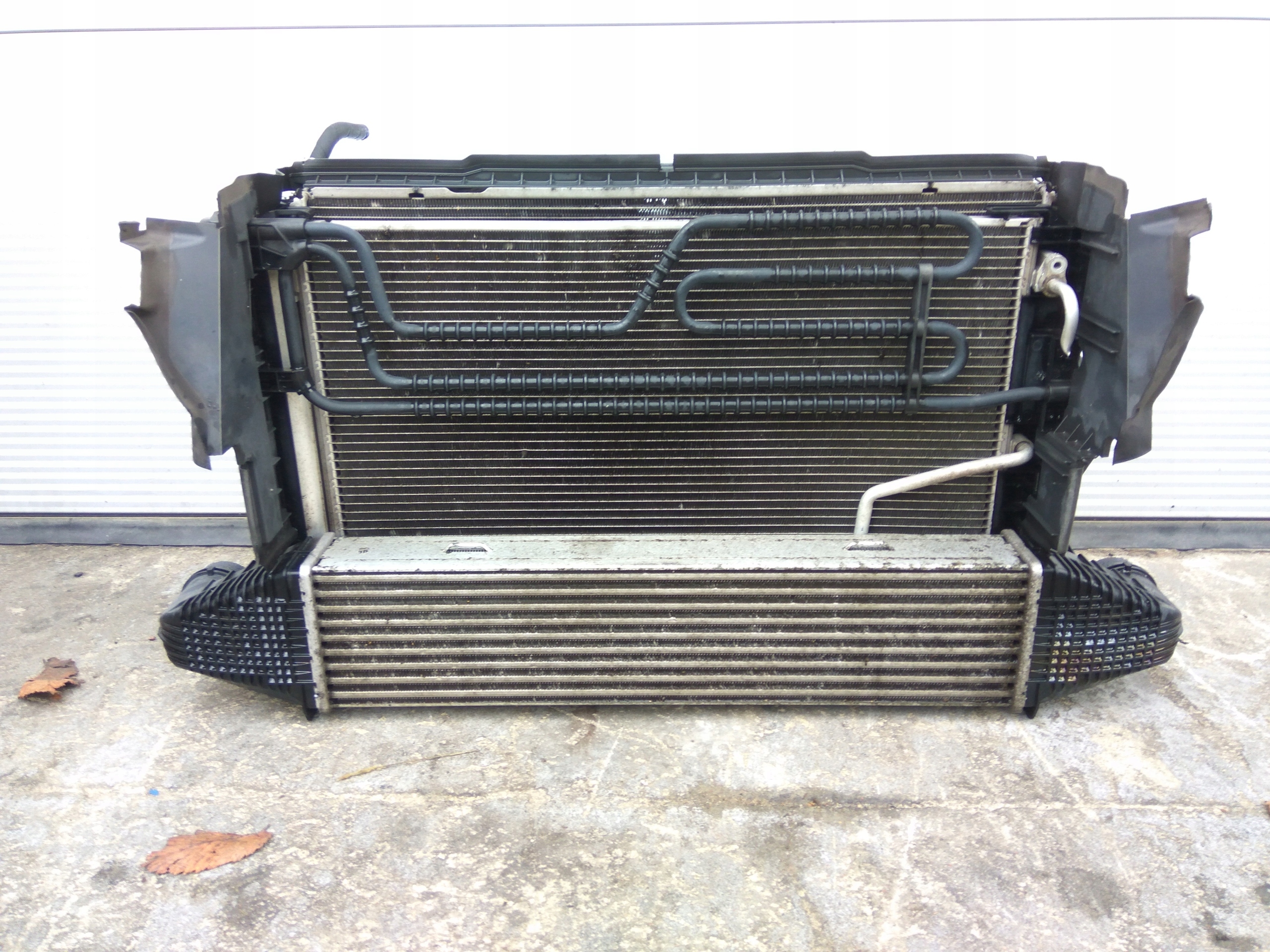 MERCEDES W207 1.8 CGI CHŁODNICE WENTYLATOR