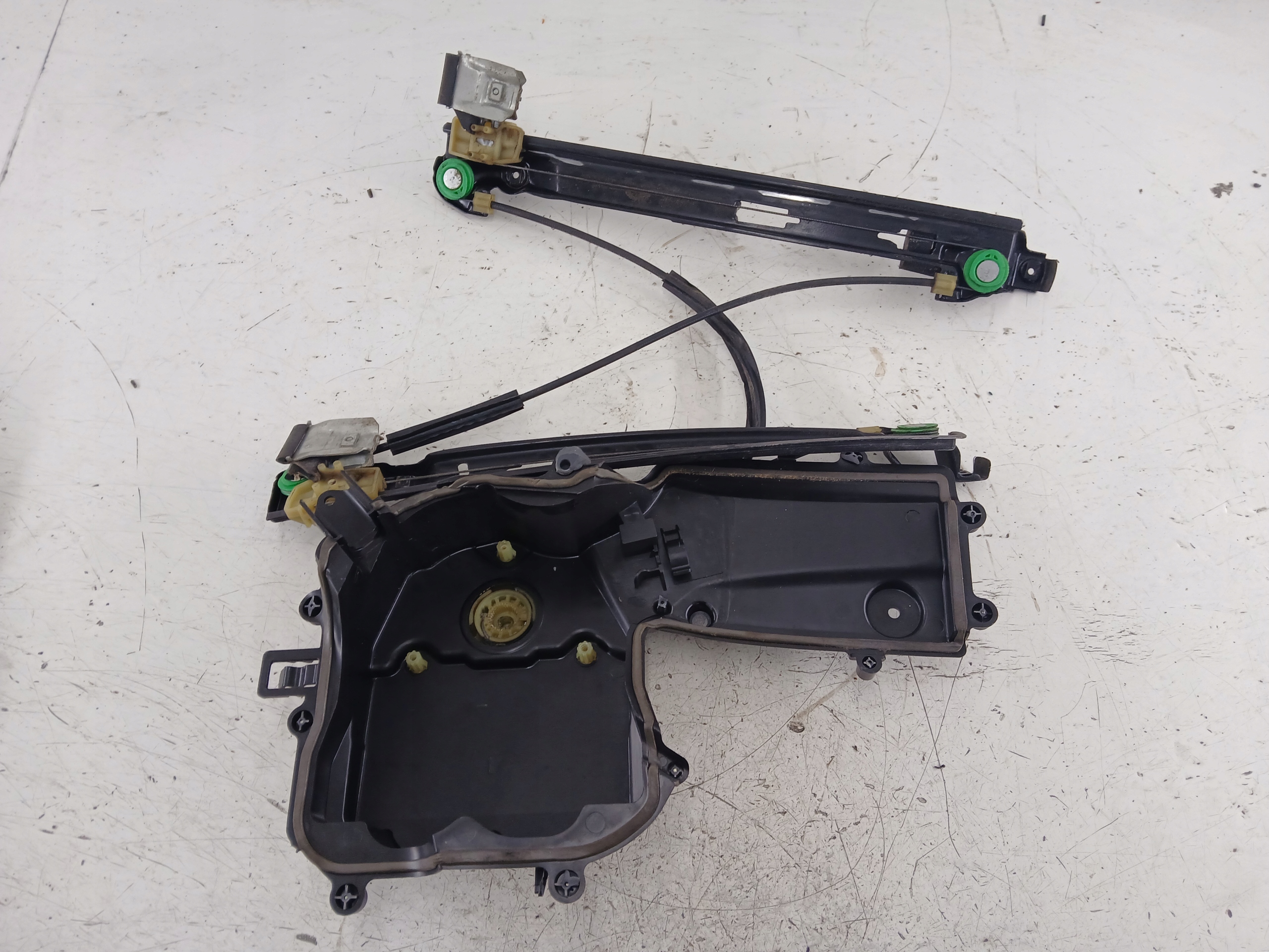 SEAT LEON II mechanism windows left front PROWADNICE windows 1P0837401E