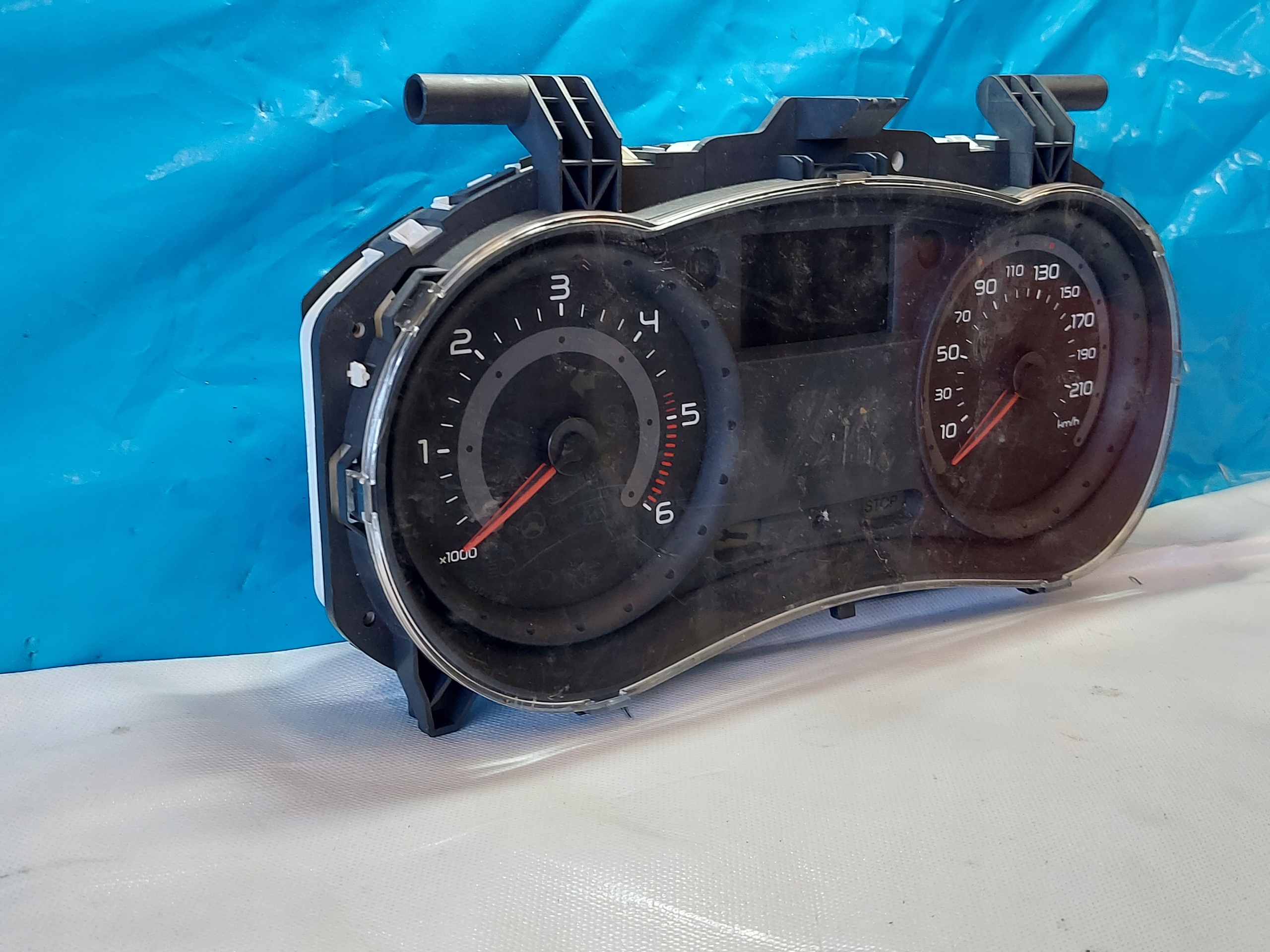 dials clock CLIO III 1.5 DCI 8200471238D