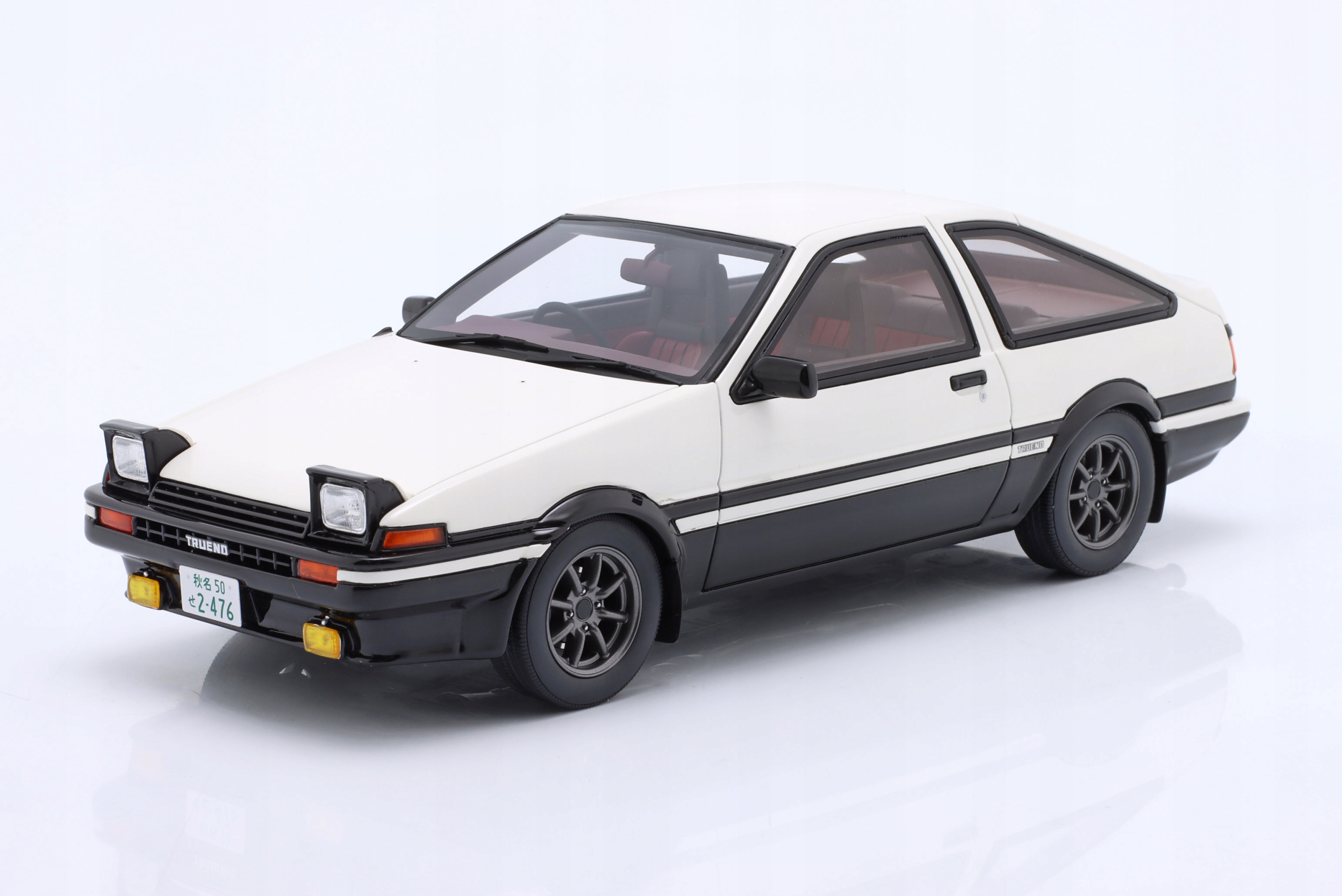 Toyota Sprinter Trueno AE86 1985 White Otto Mobile 1:18 Model Auta