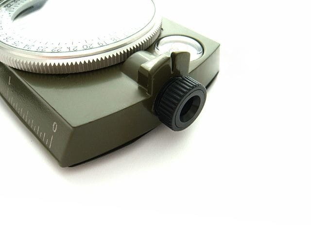 KOMPAS METALOWY MILITARY OUTDOOR BUSOLA KP004 Marka PRC