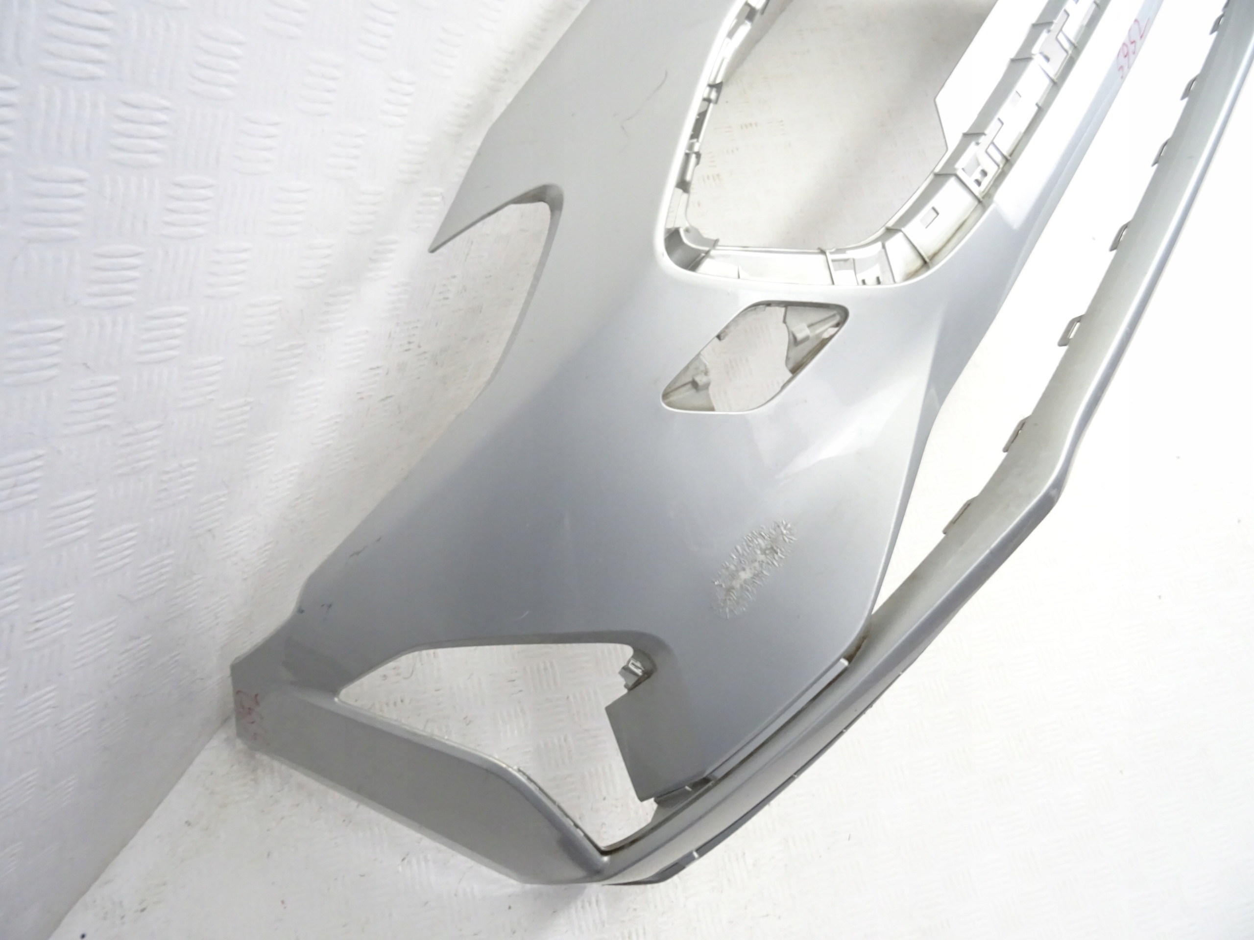Ford Focus 4 MK4 nárazník předek přední