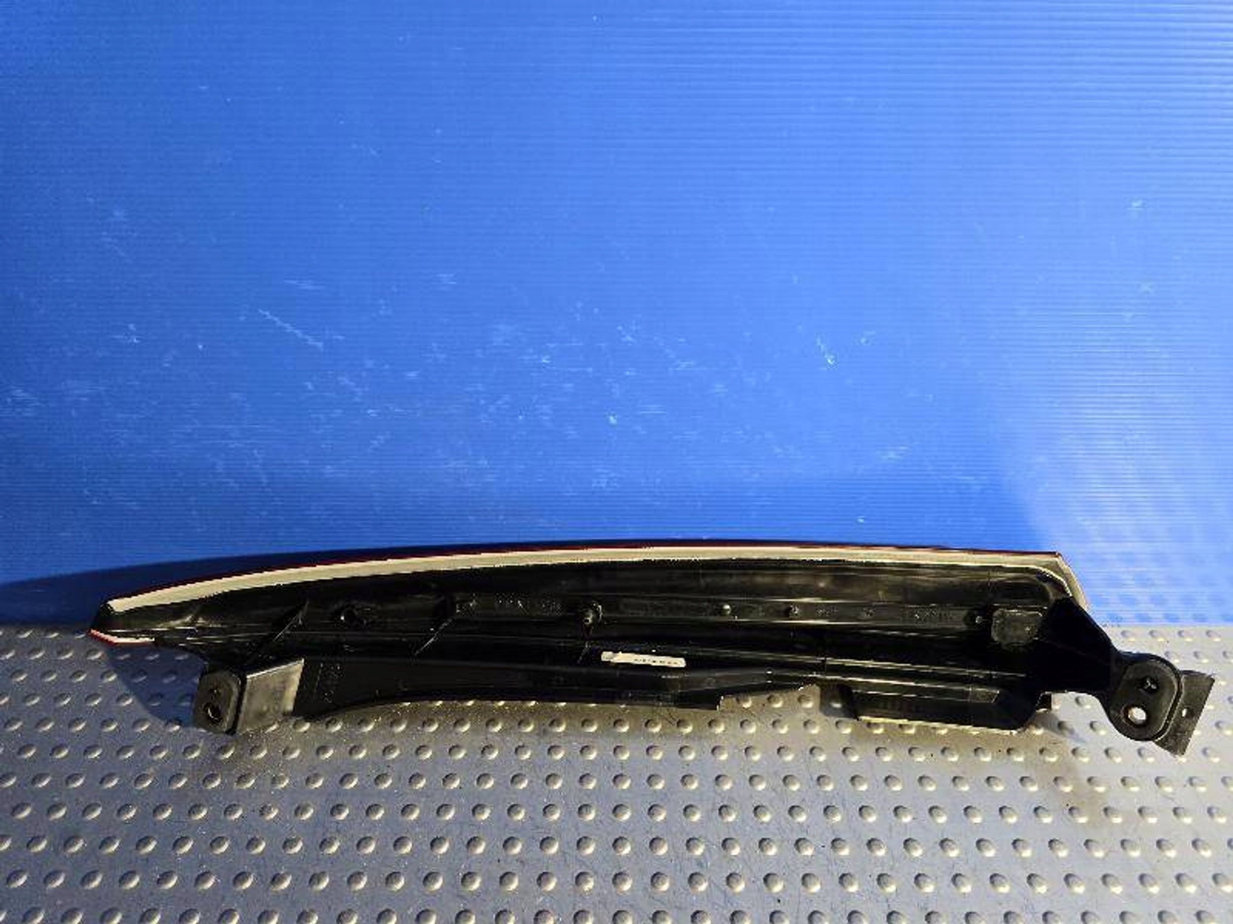 volvo XC90 и 30678220 фонарь левый