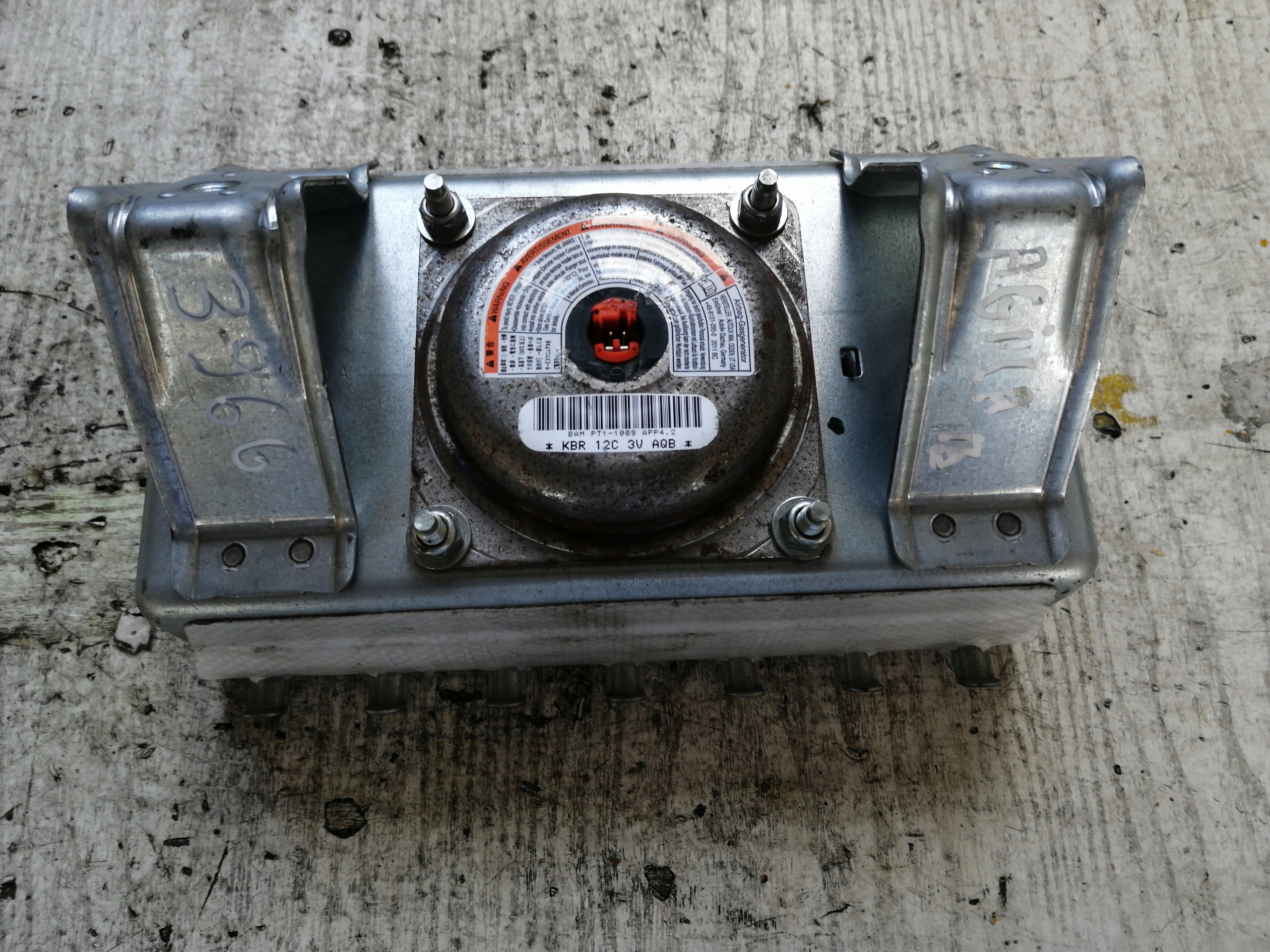 3966 Agila B подушка пассажира 608313800D