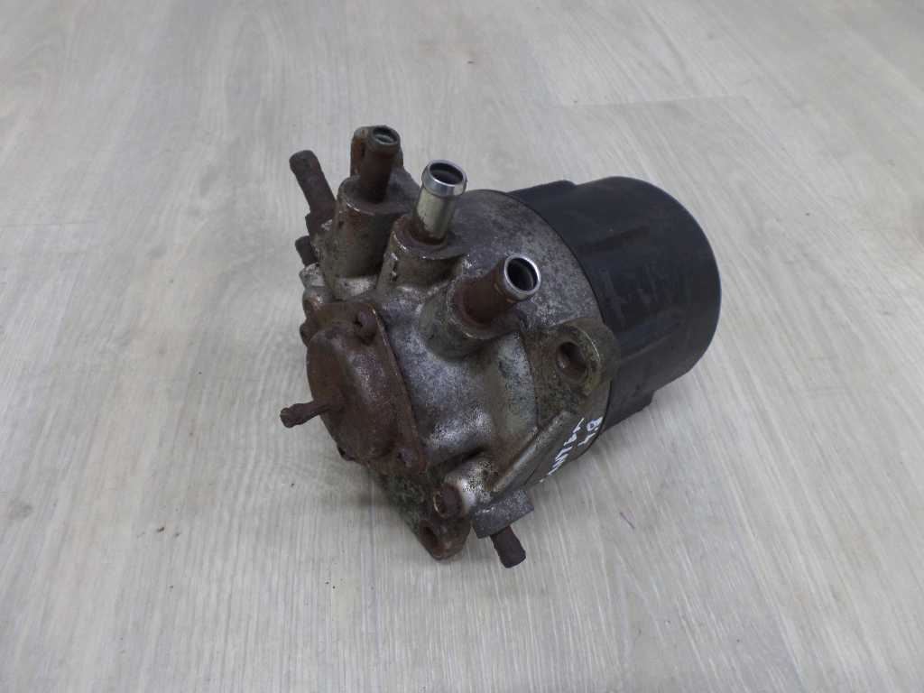 MITSUBISHI CANTER FUSO 4.9 ОСНОВАНИЕ ТОПЛИВНОГО ФИЛЬТРА