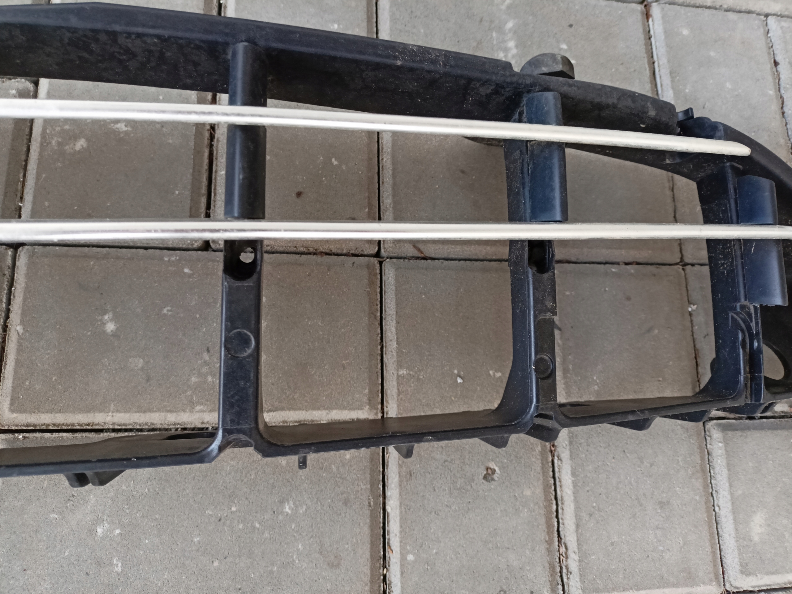 Aston Martin Rapide grid lower of a bumper front