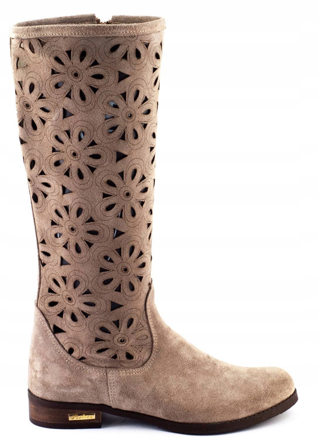 Dámské kozačky s prolamovanými semišovými výřezy, tmavě béžové, plochý podpatek, velikost 38