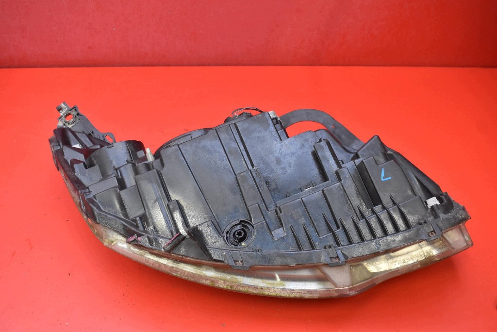 REFLEKTOR left light front XENON EU 9689037880 CITROEN C5 II X7 III 08-17