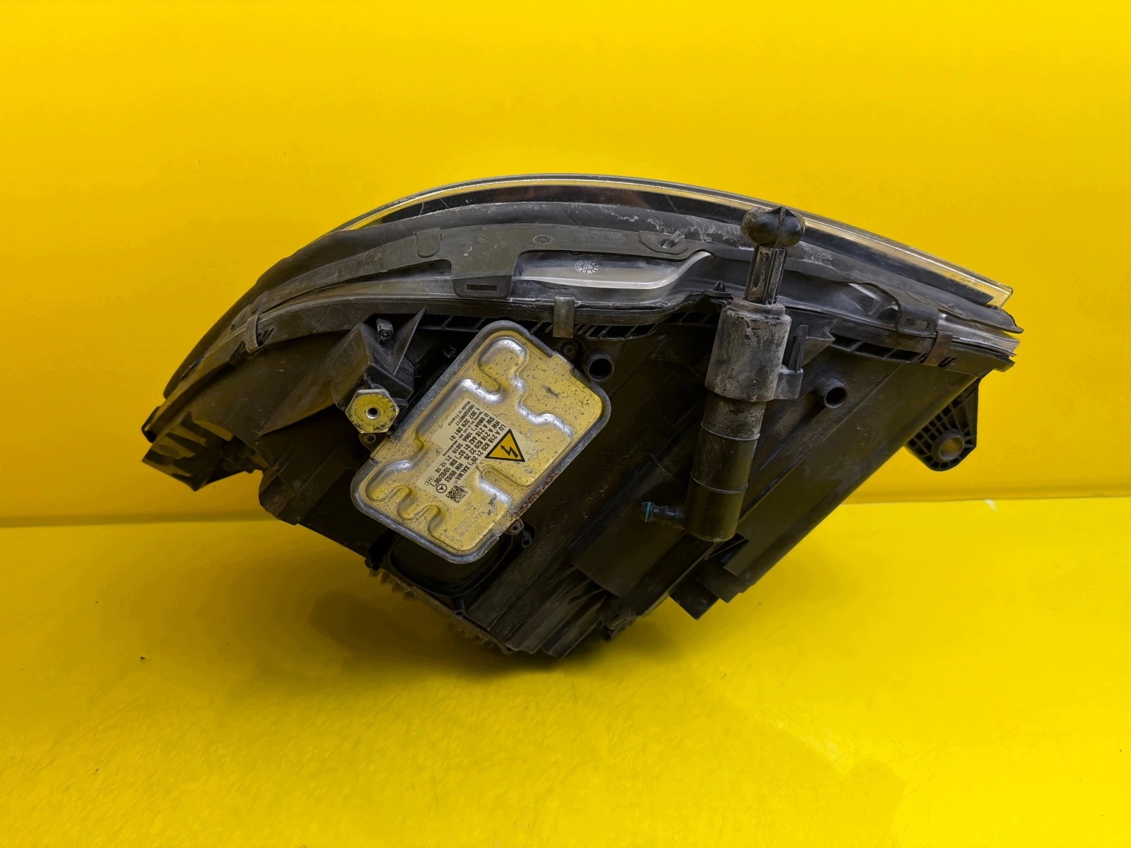 light right Mercedes CLS W218 Full Led A2188206661